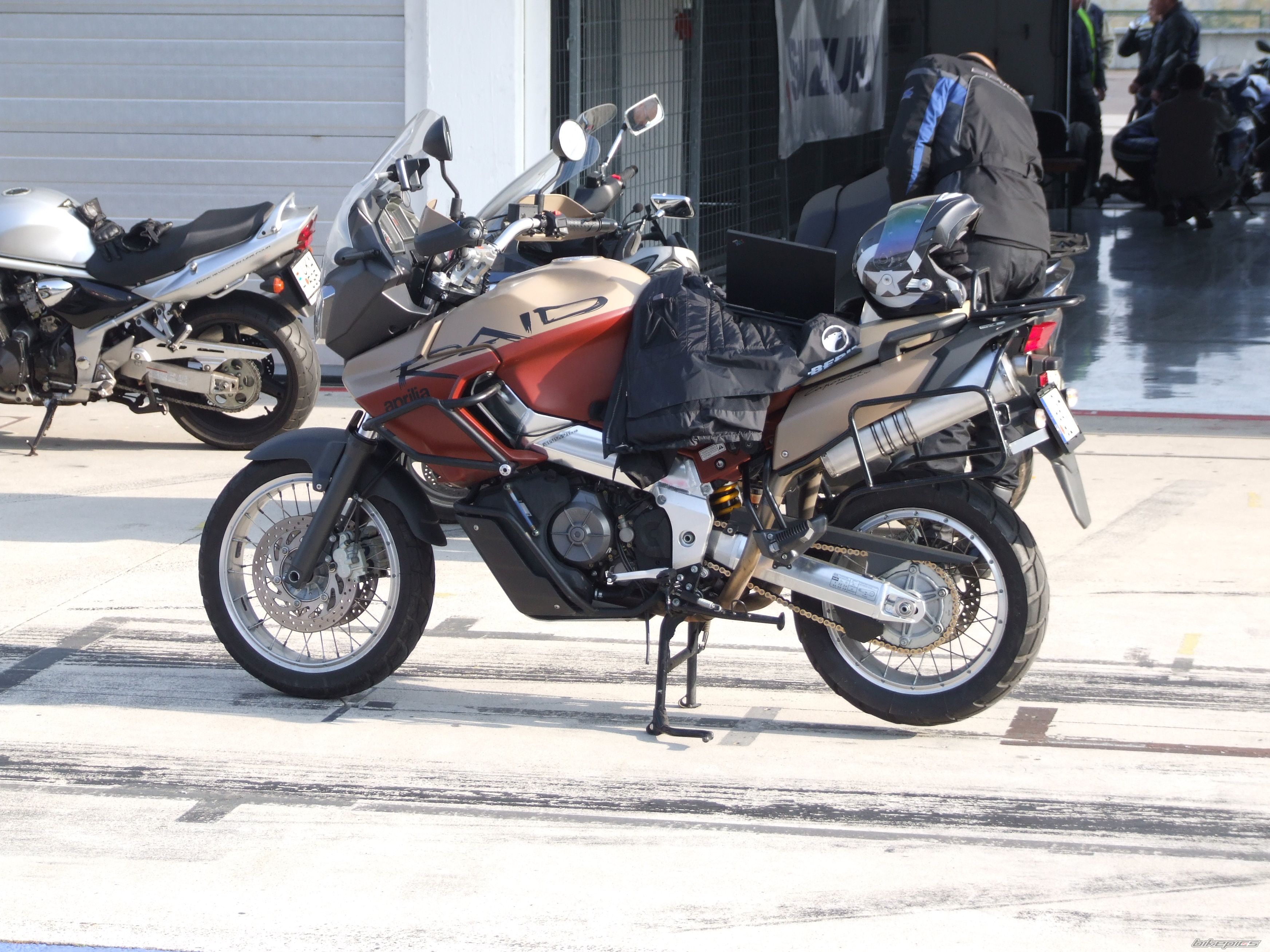 Photo 1449992
