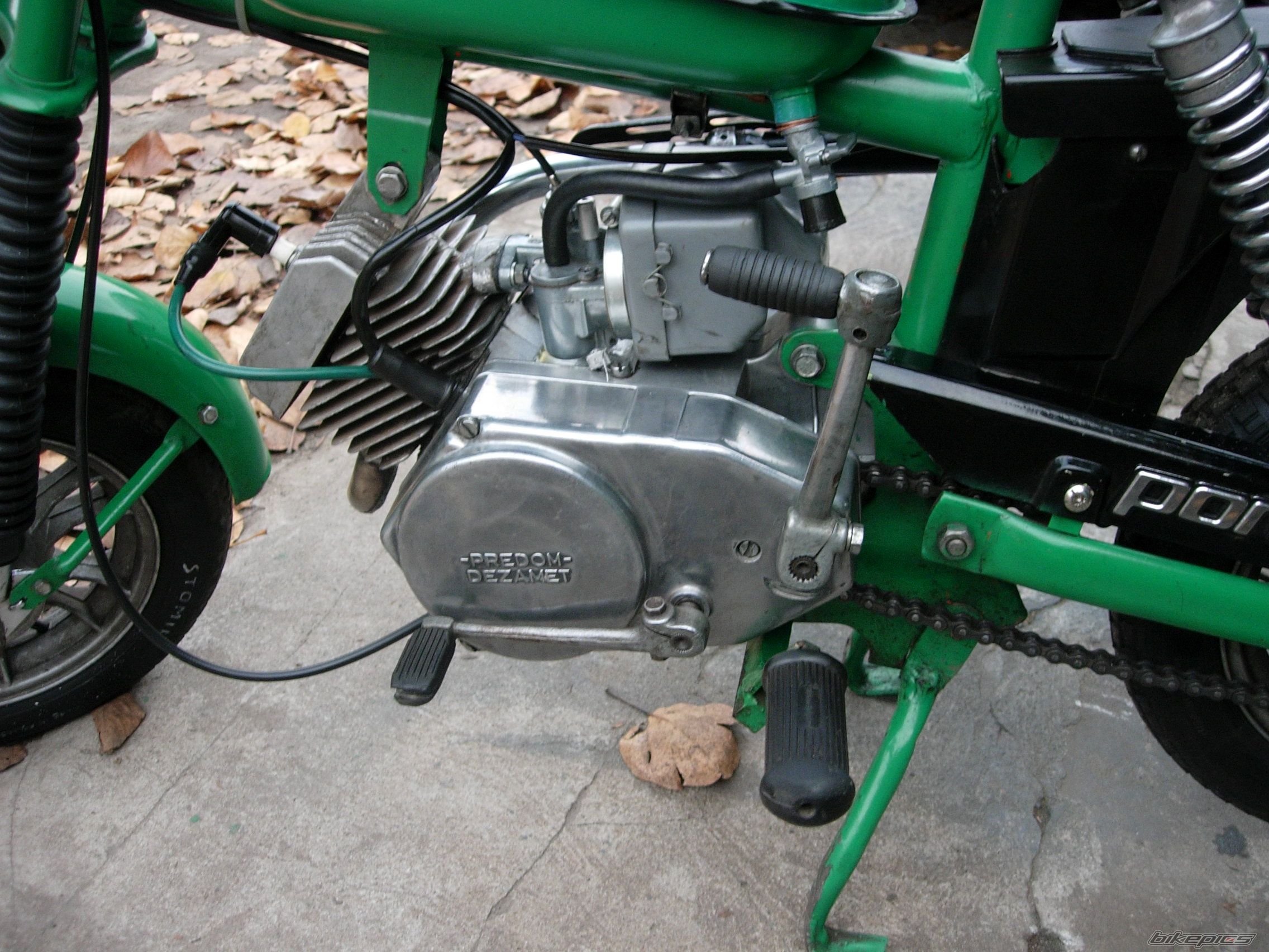 Photo 1450417