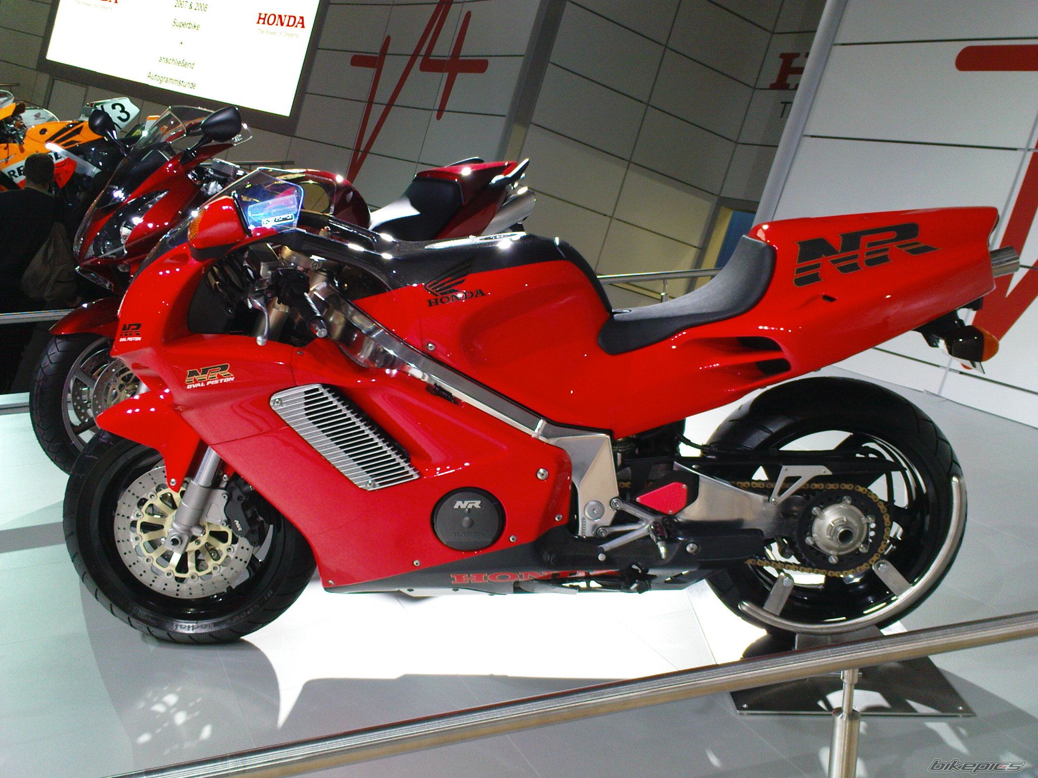 Bike Photo 1450630