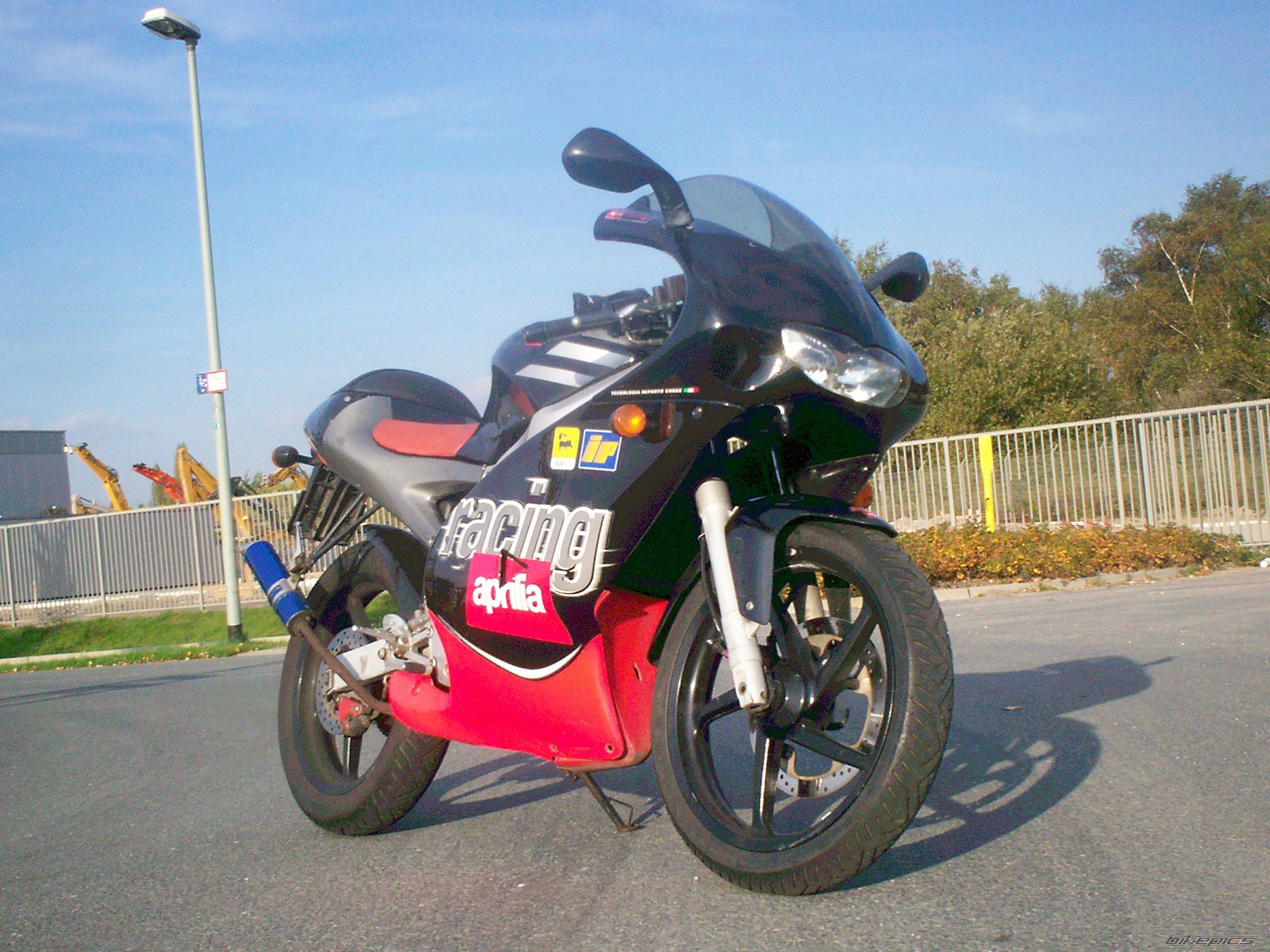 Photo 1450687