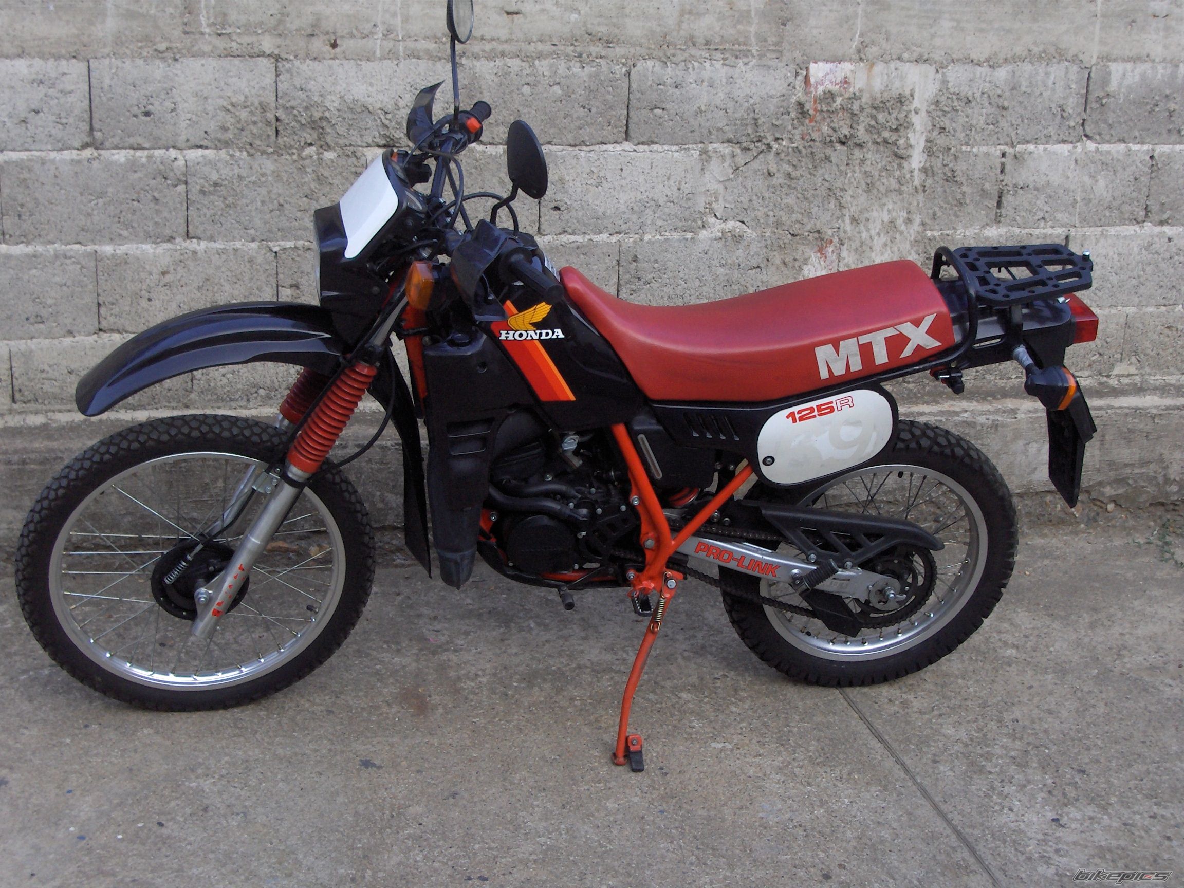 Photo 1451877