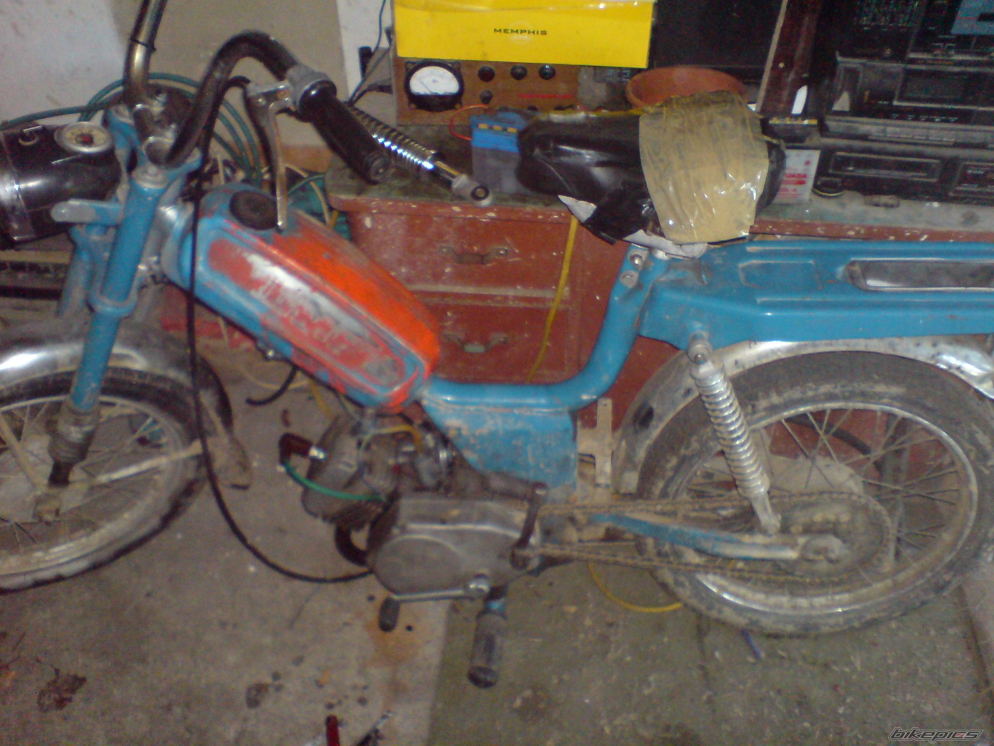 Photo 1452063