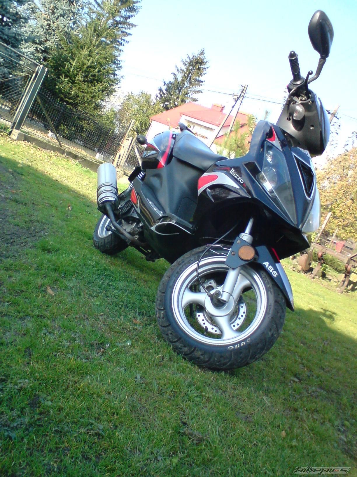Photo 1453834