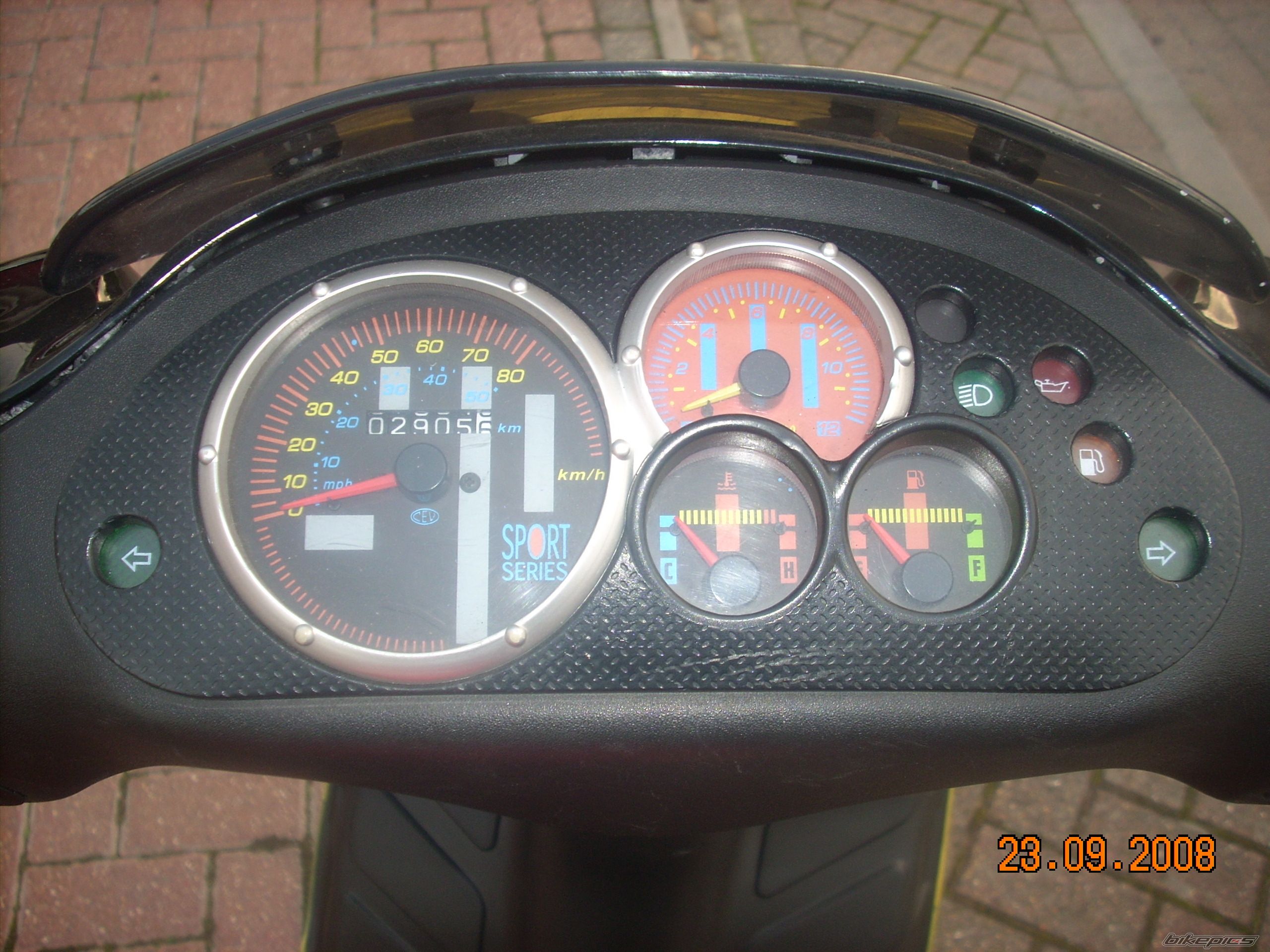 Photo 1453963