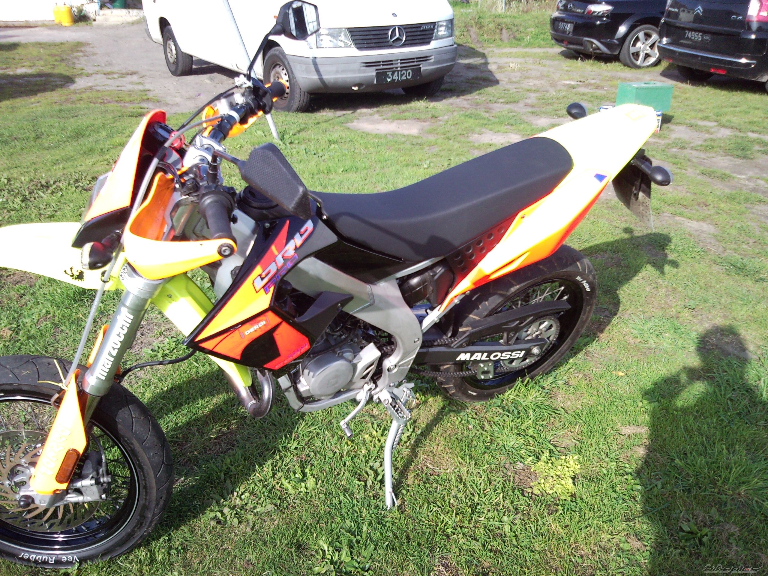 Photo 1456184