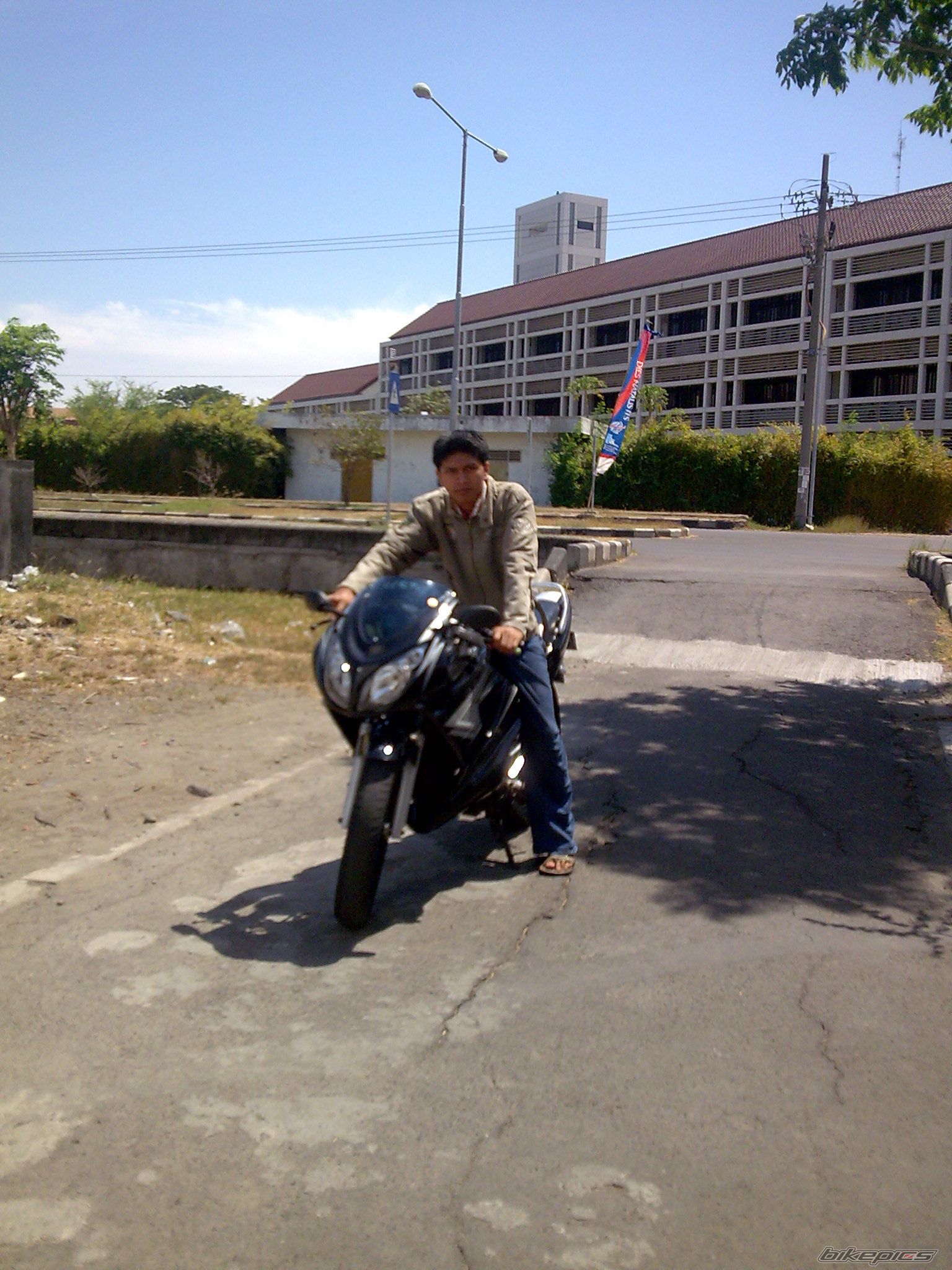 Photo 1457685