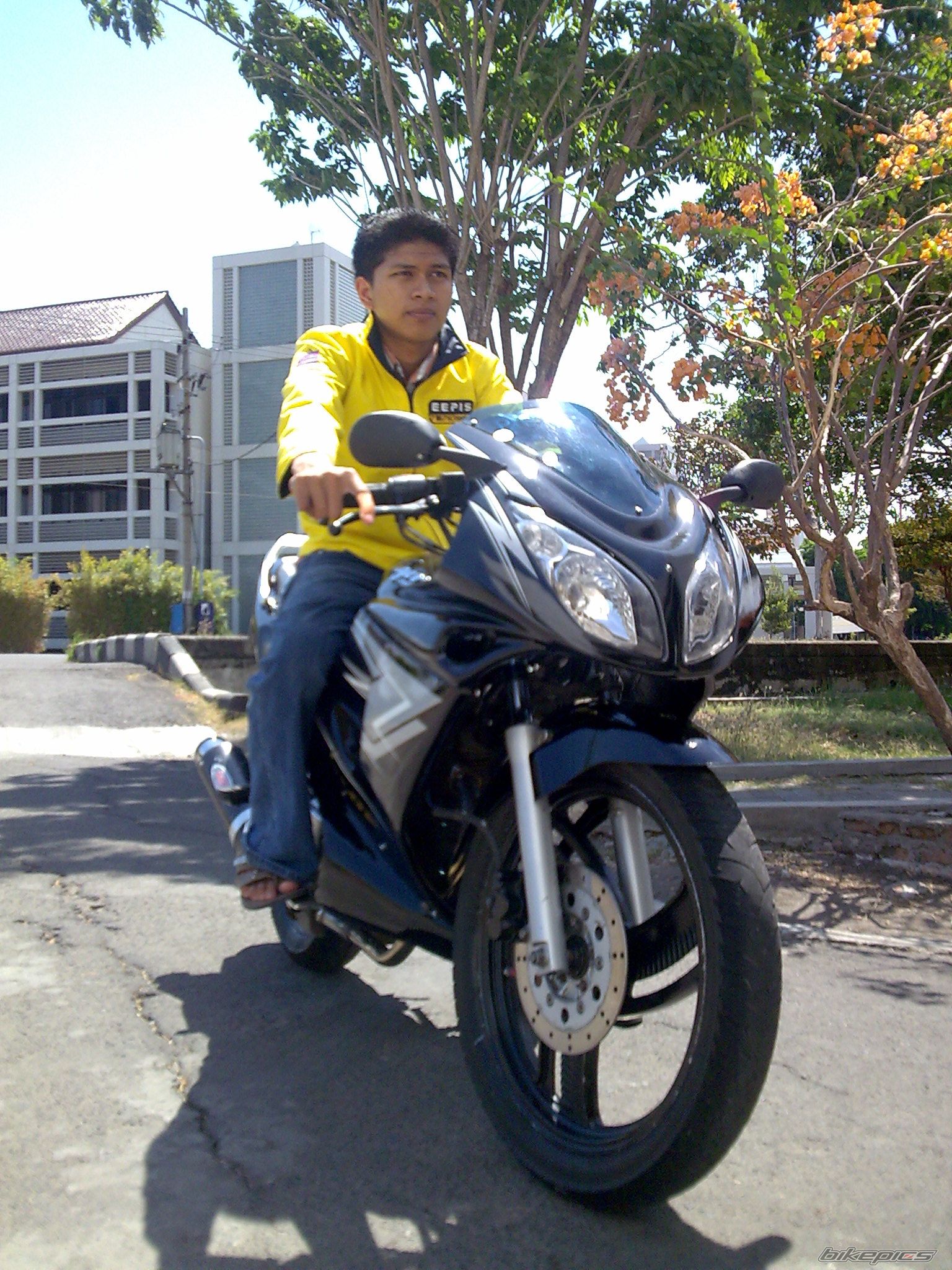Photo 1457698
