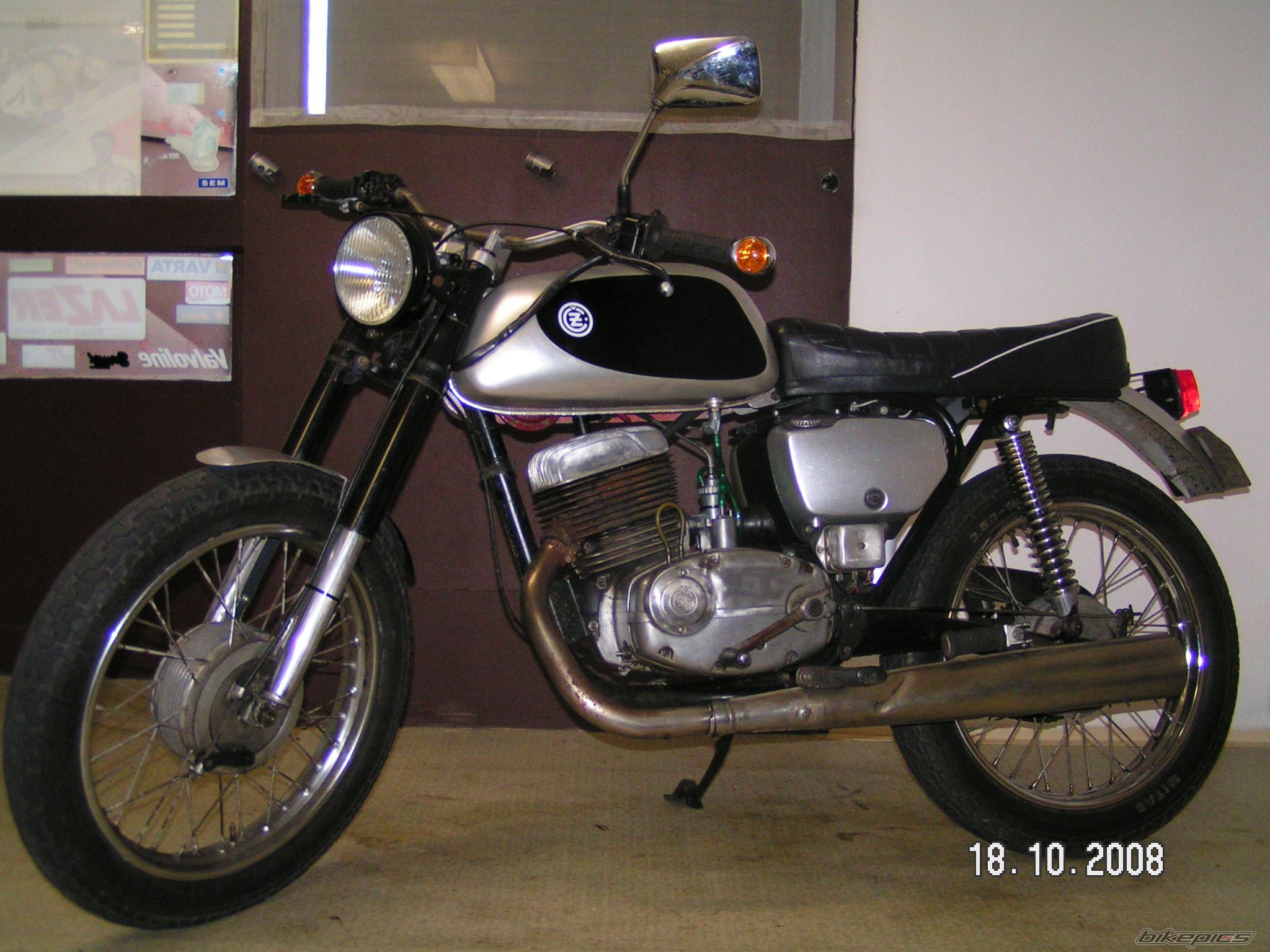 Photo 1457877