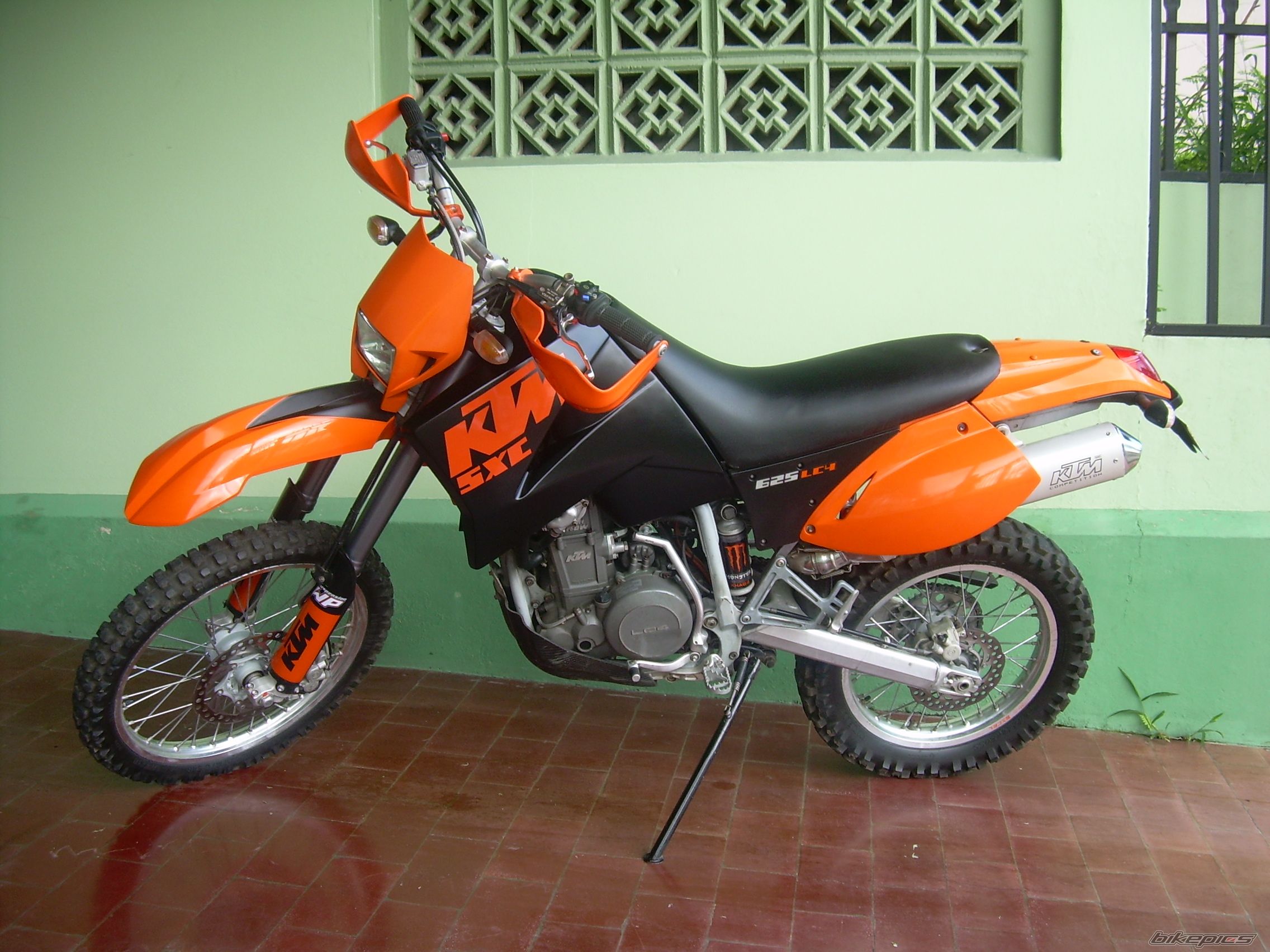Bike Photo 1458375