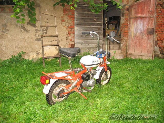 Photo 1458436