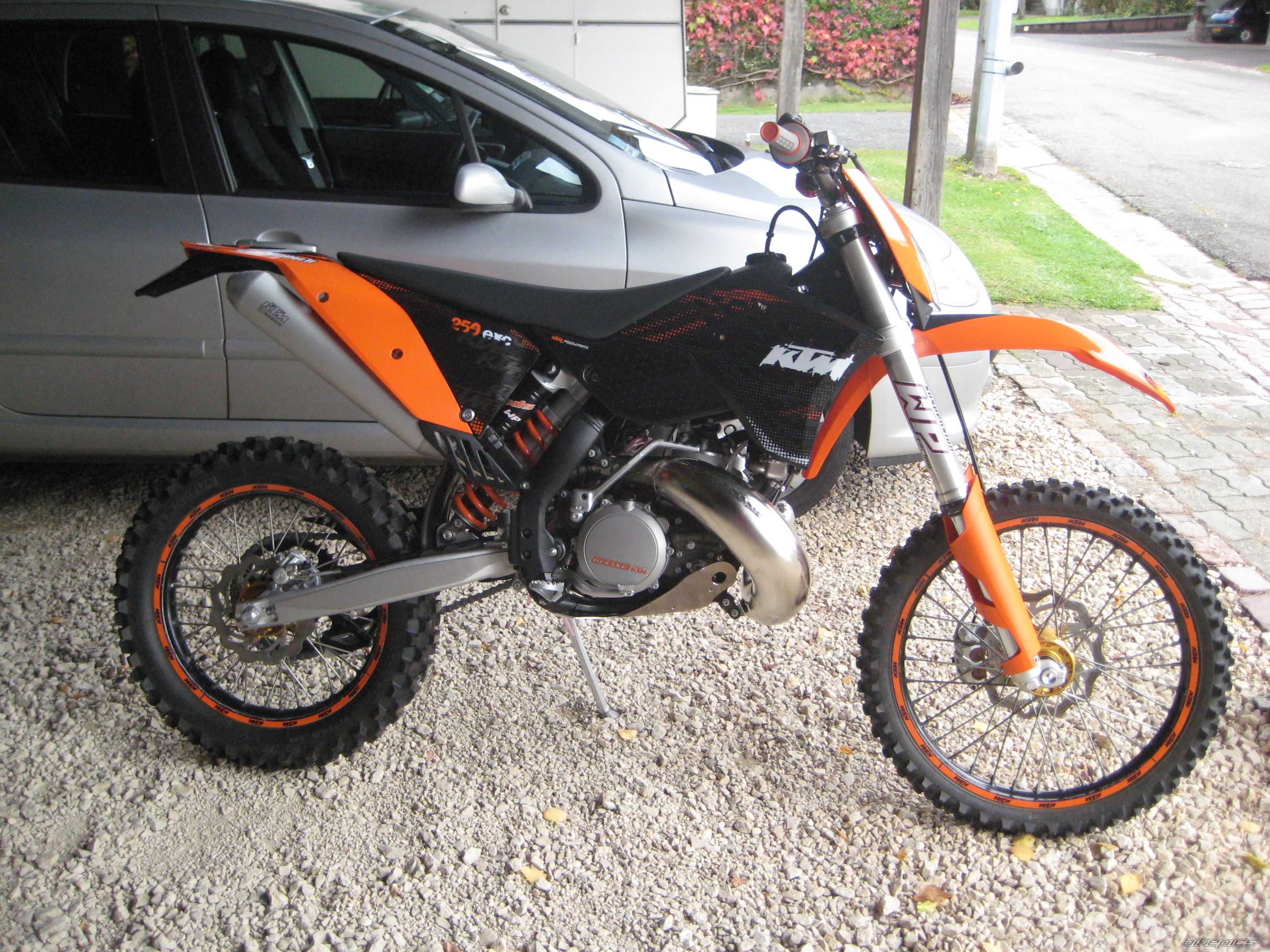 Photo 1459583