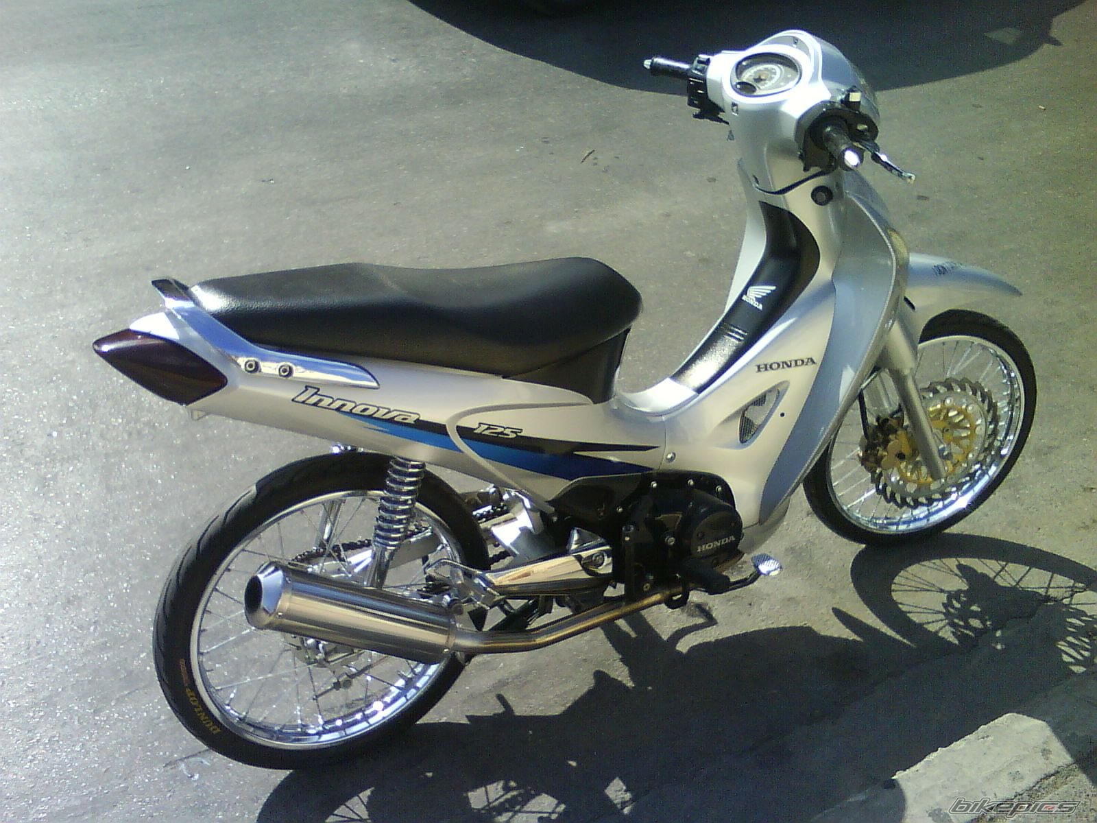 Photo 1459696