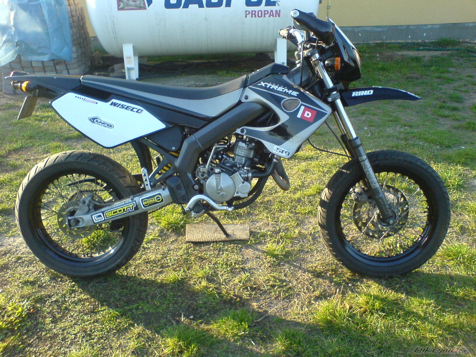 Photo 1459809