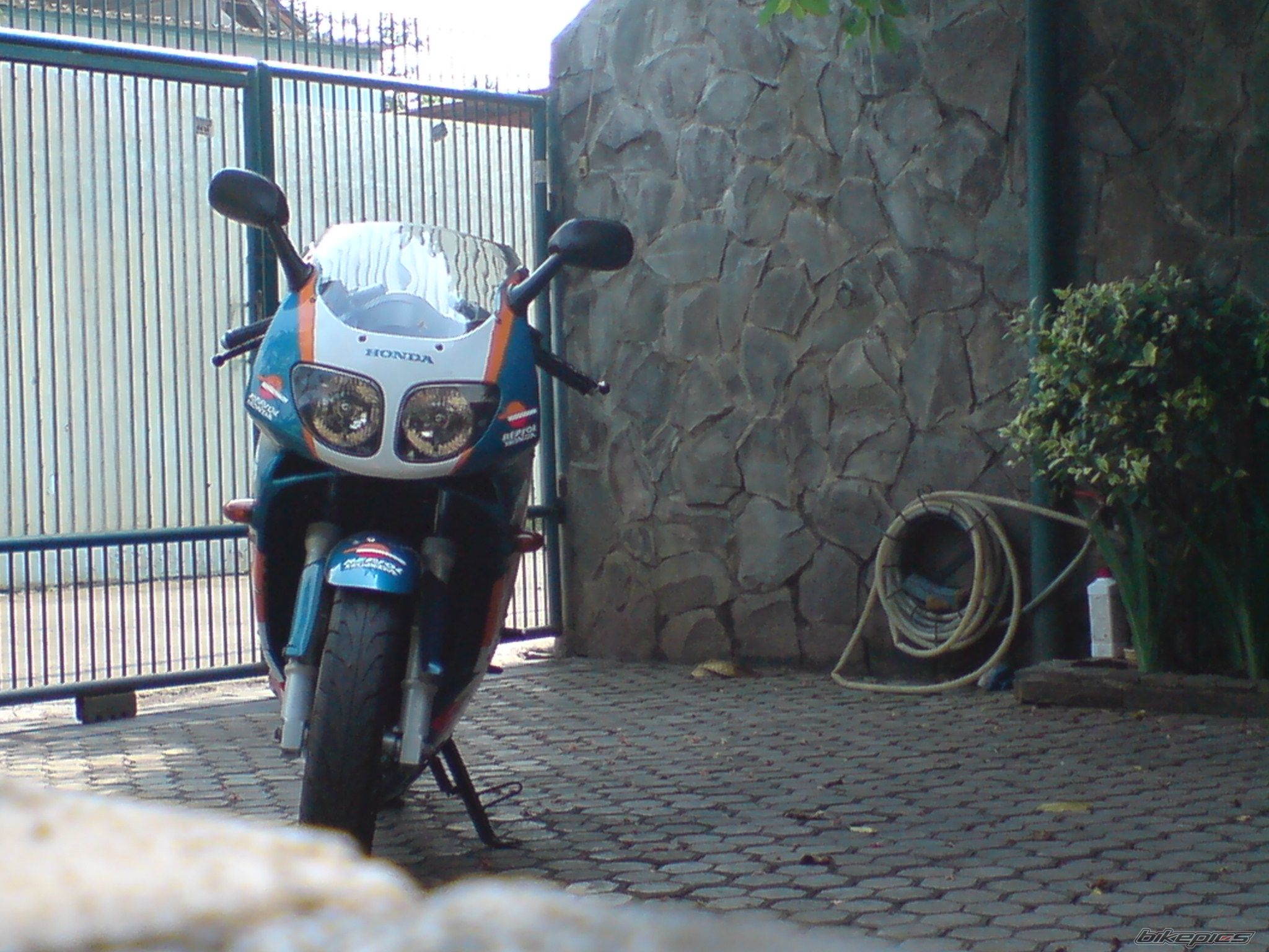 Photo 1459842