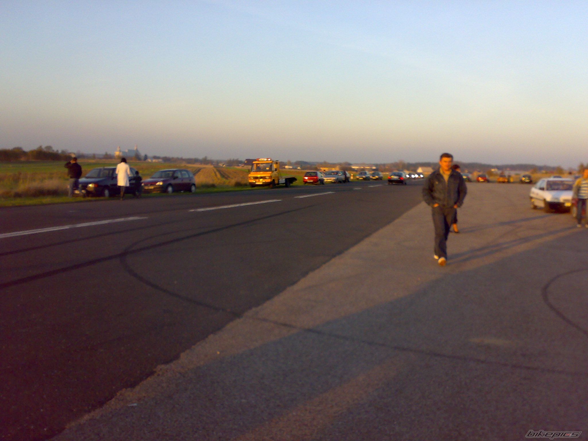 Photo 1462312