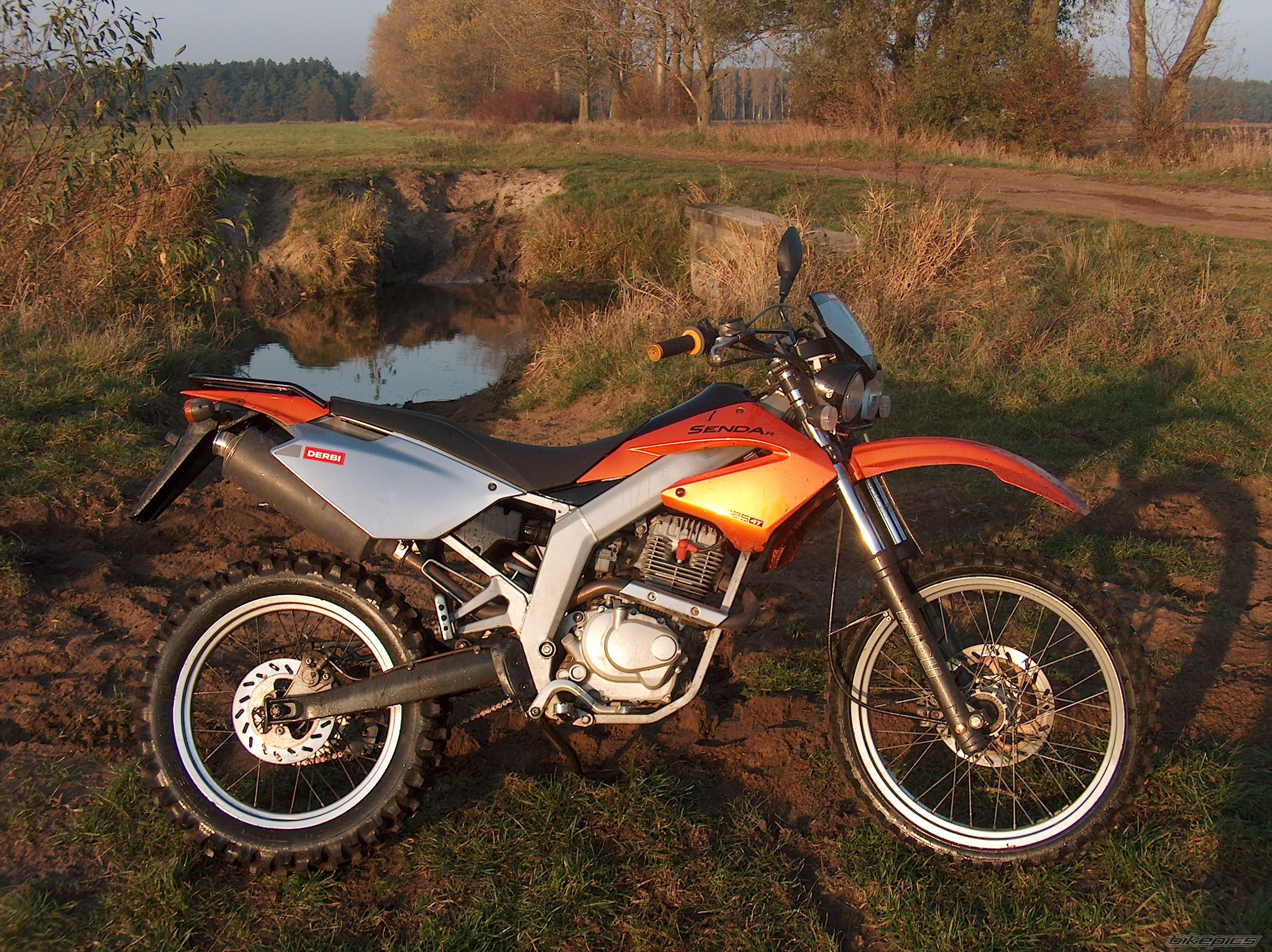 Photo 1462629