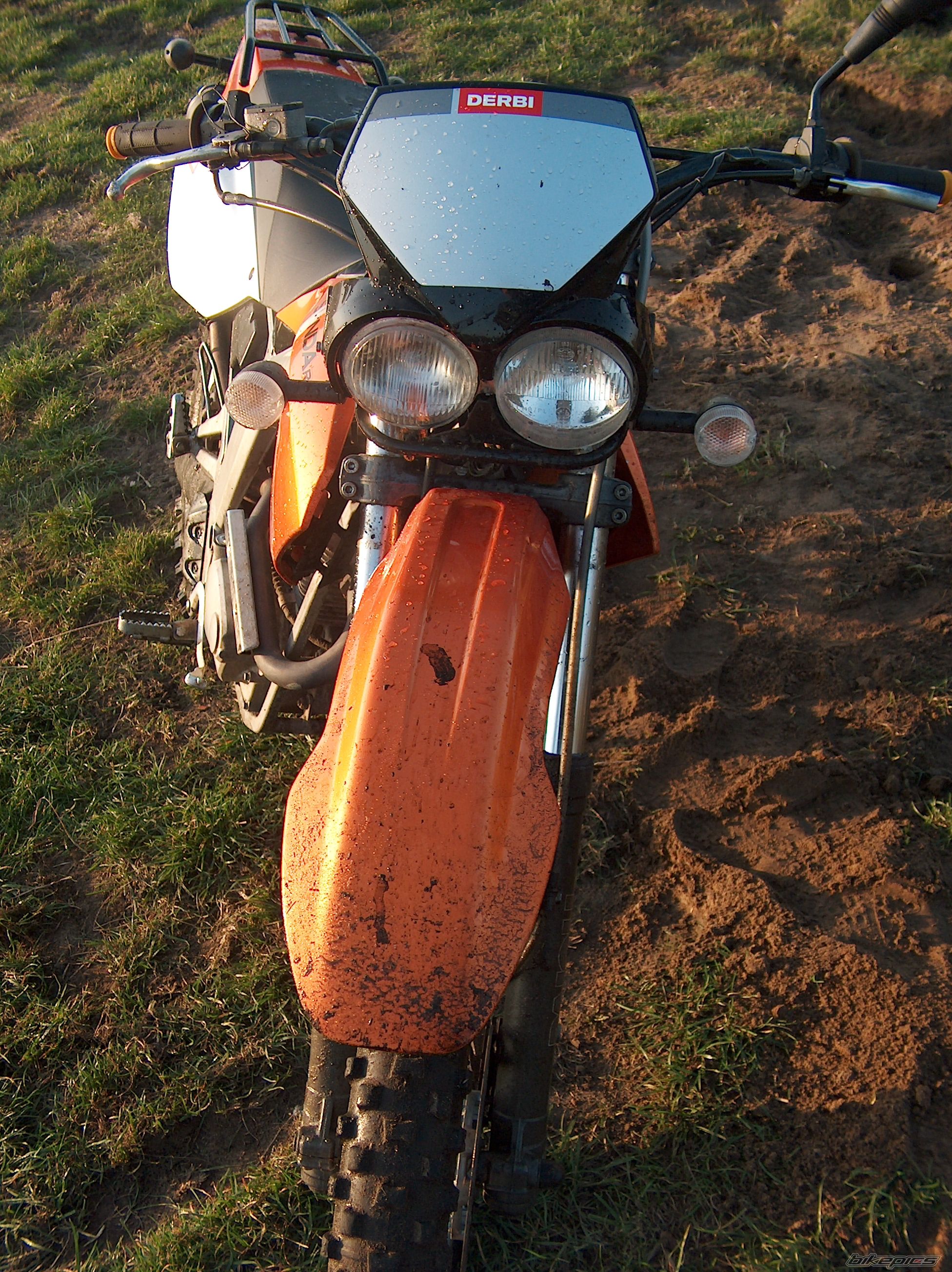 Photo 1462631