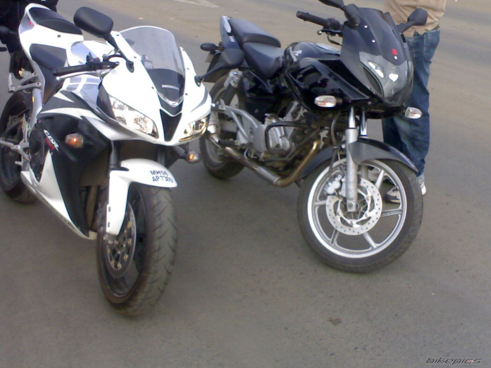 Photo 1463891