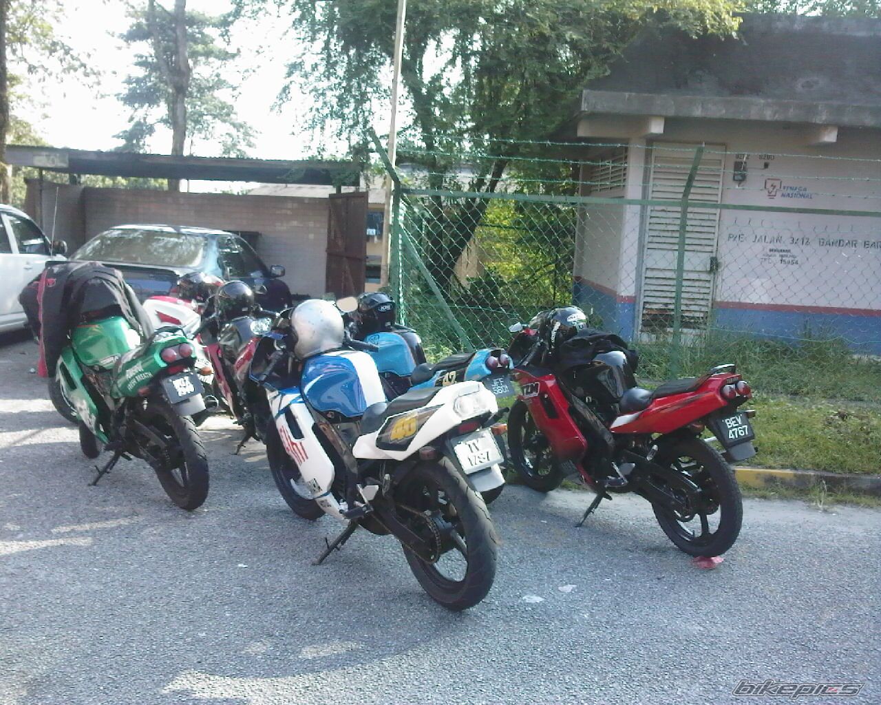 Photo 1463917