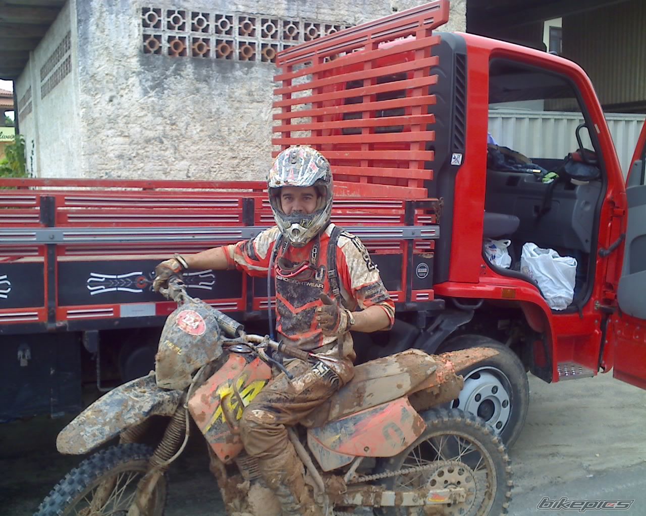 Photo 1464854