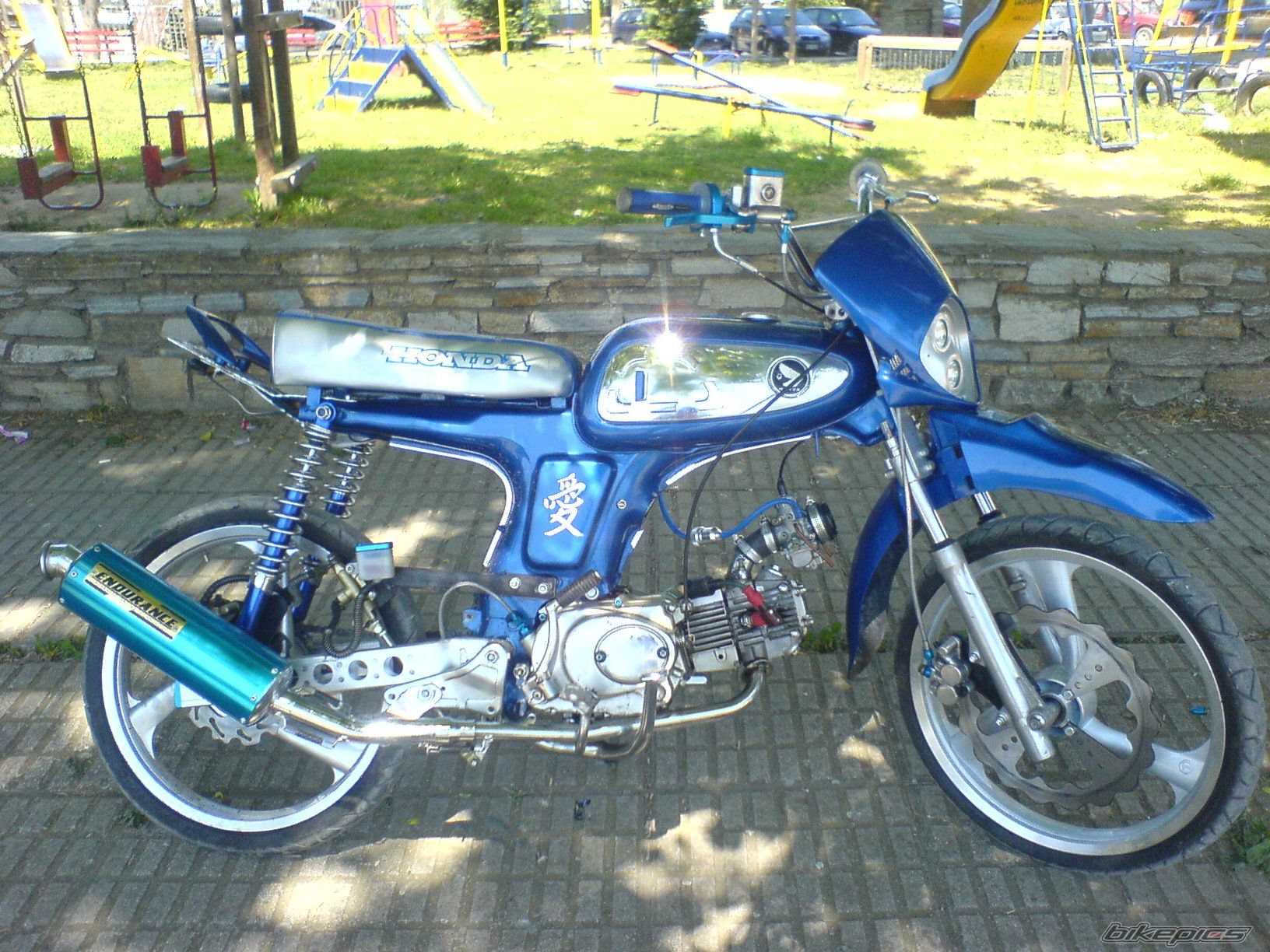 Photo 1465013