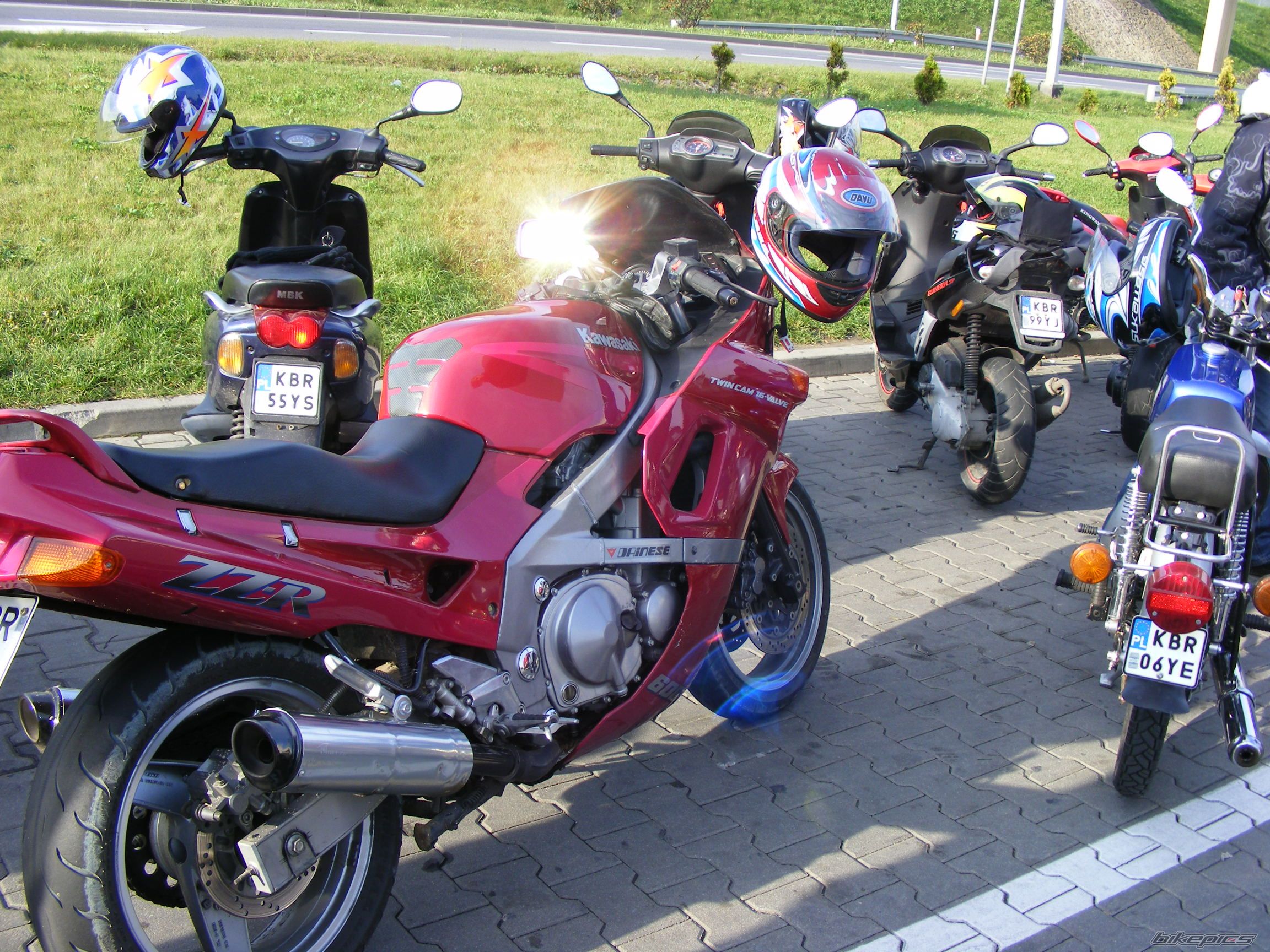 Photo 1465042