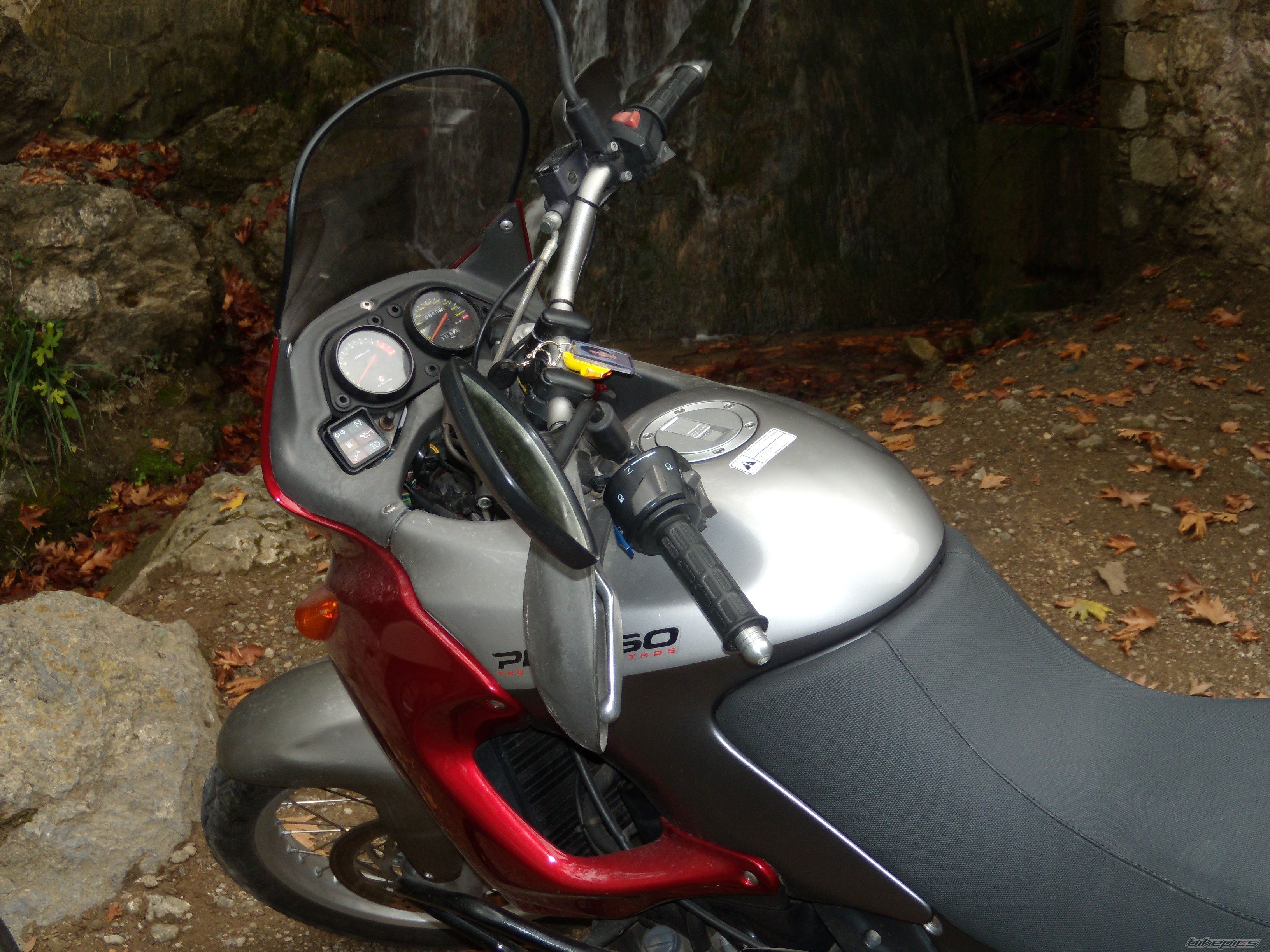 Photo 1465337