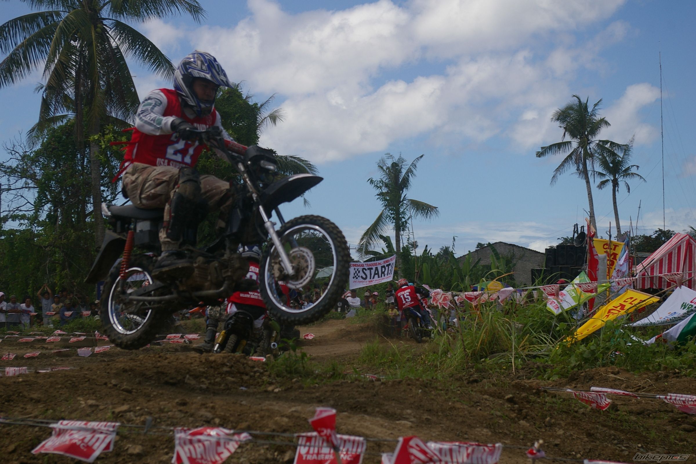 Bike Photo 1465452