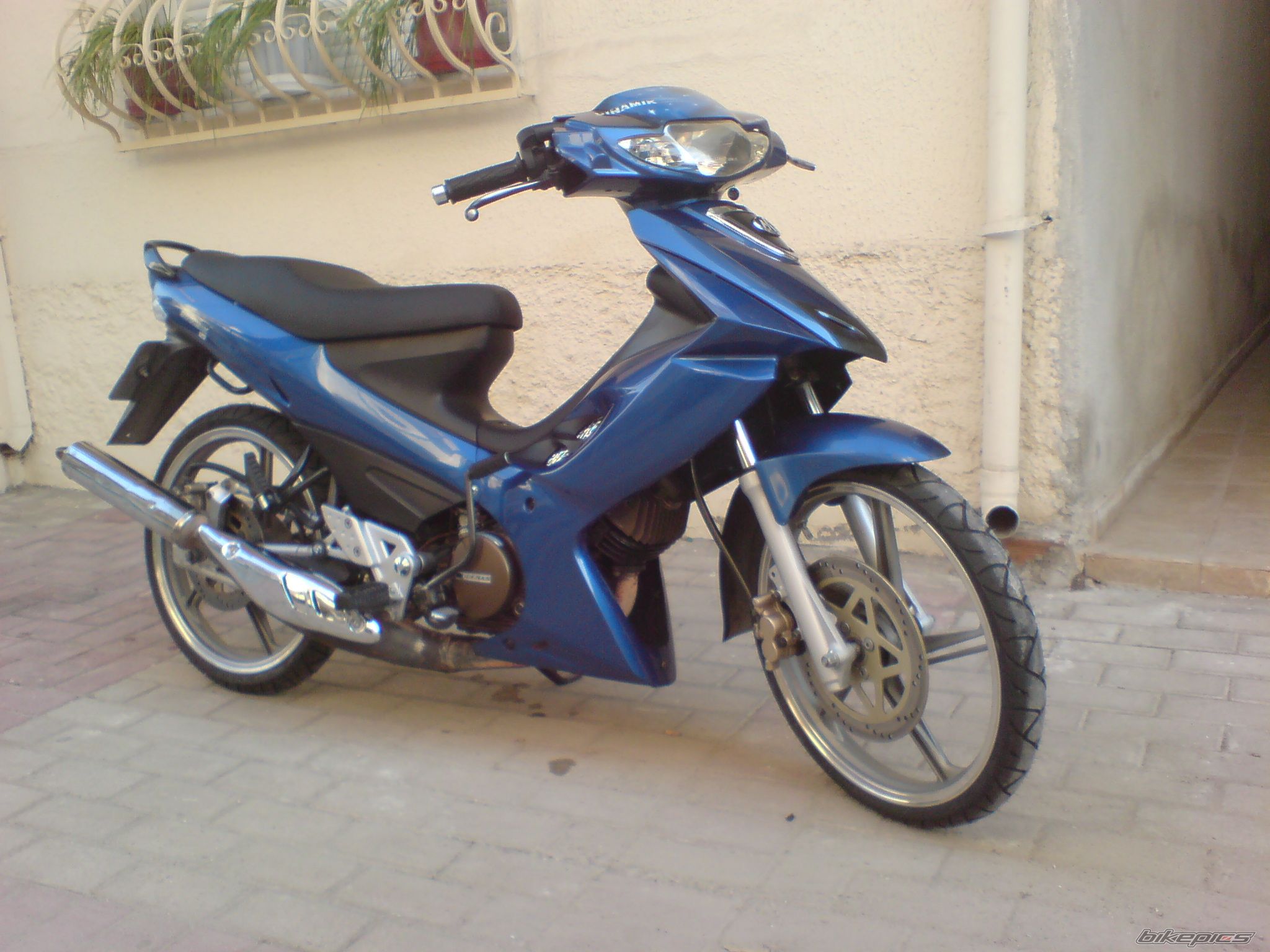 Photo 1465772