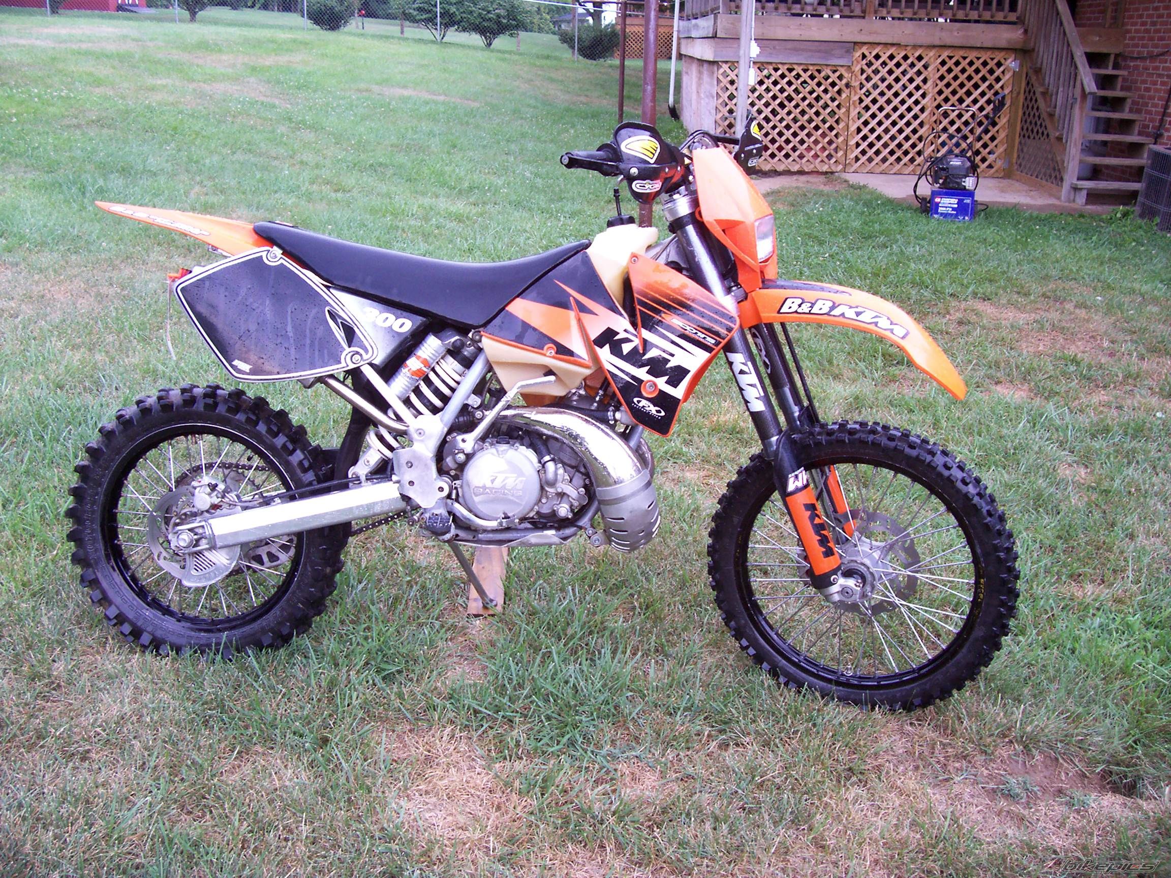Photo 1465829