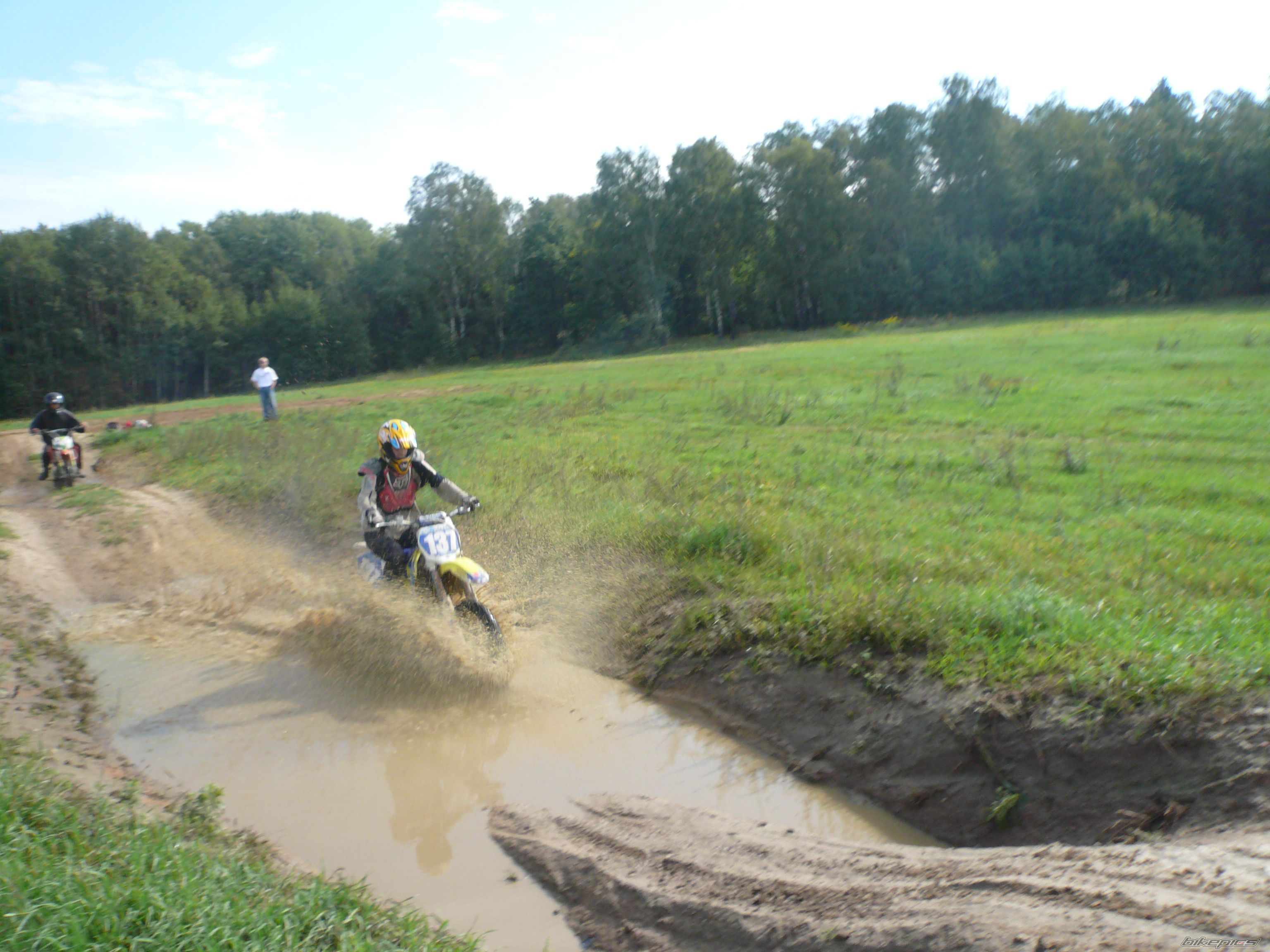 Photo 1466140