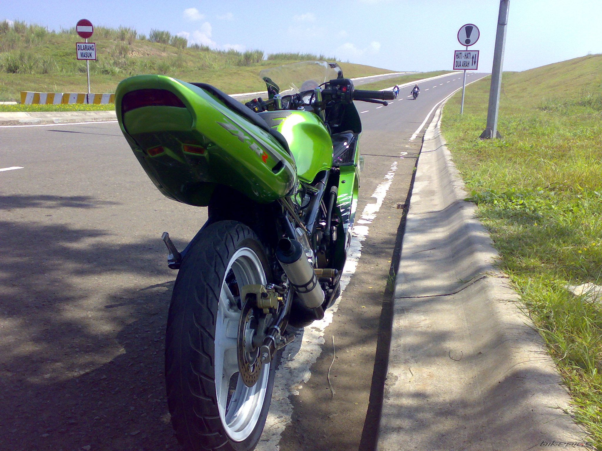 Photo 1466276