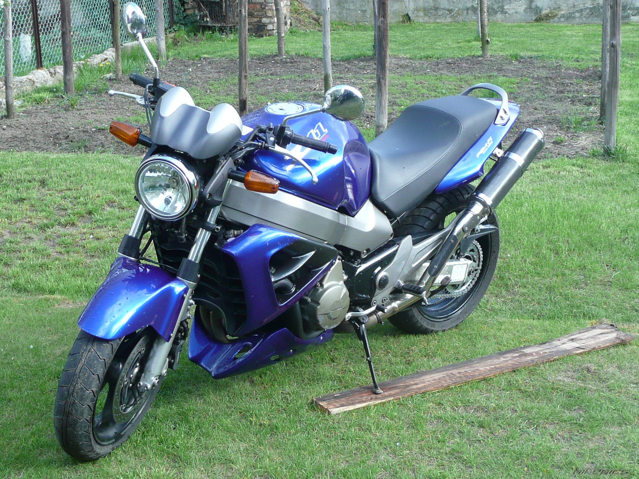 Photo 1466326