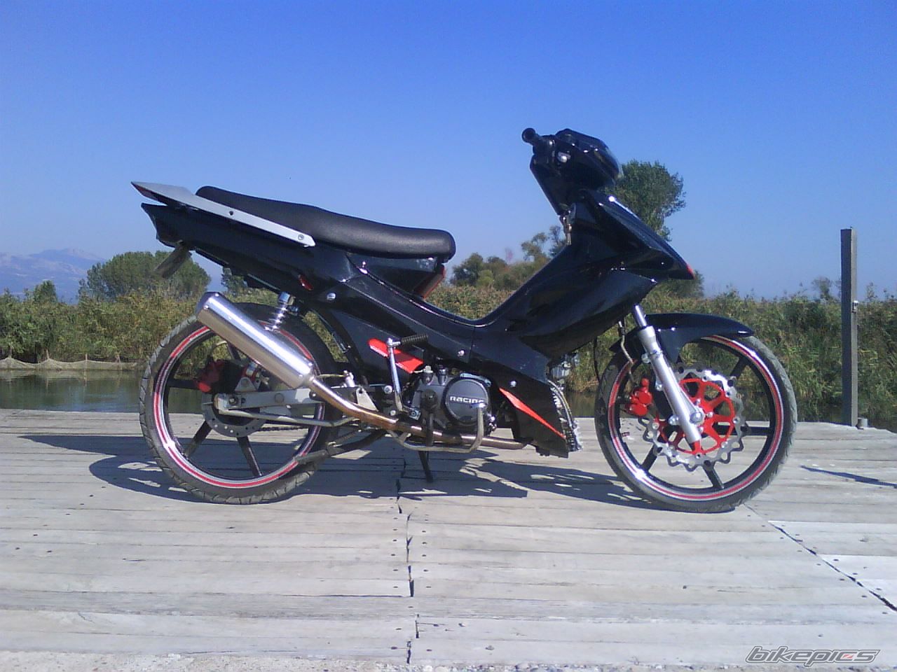 Photo 1466436