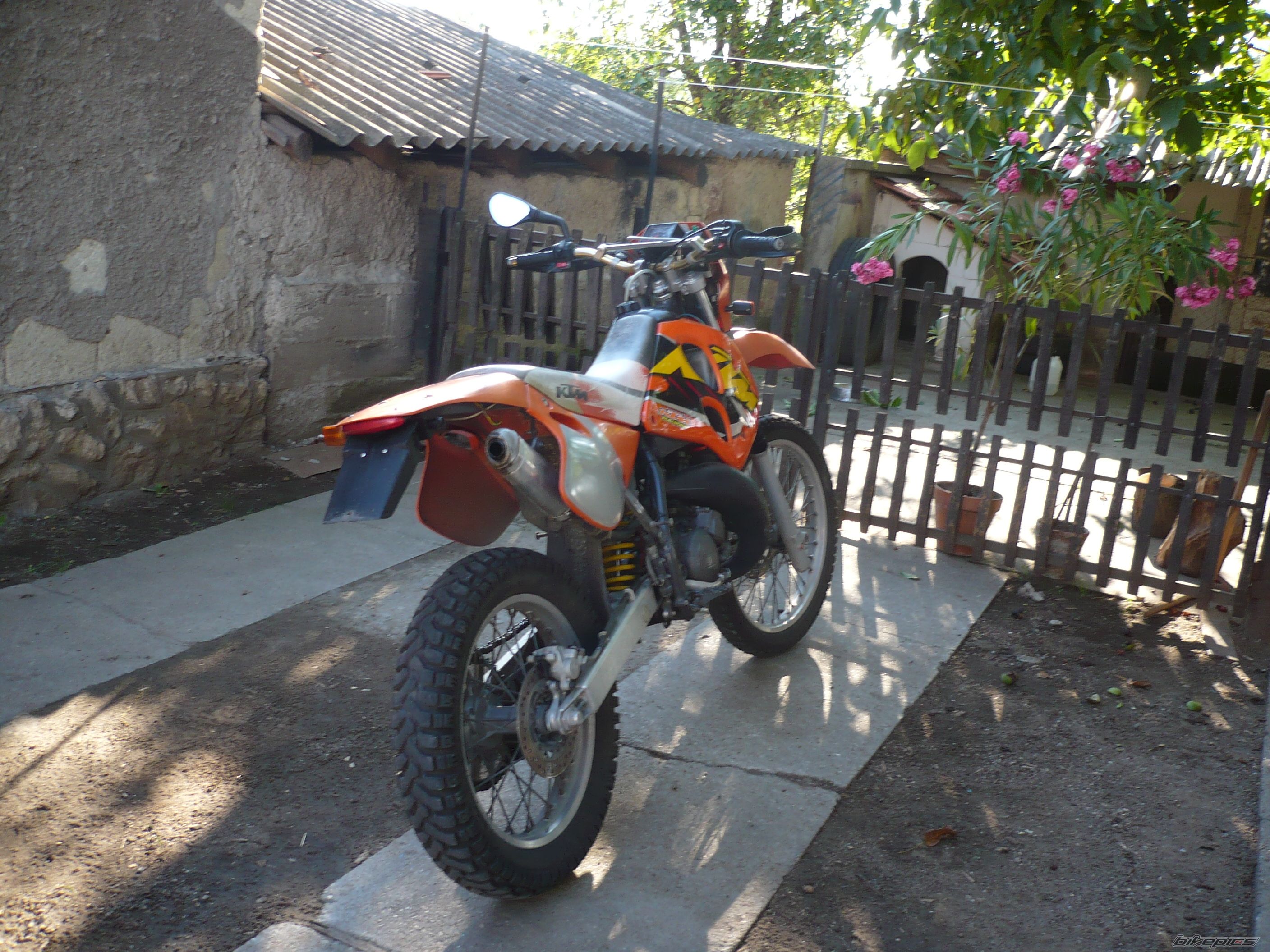Photo 1466462