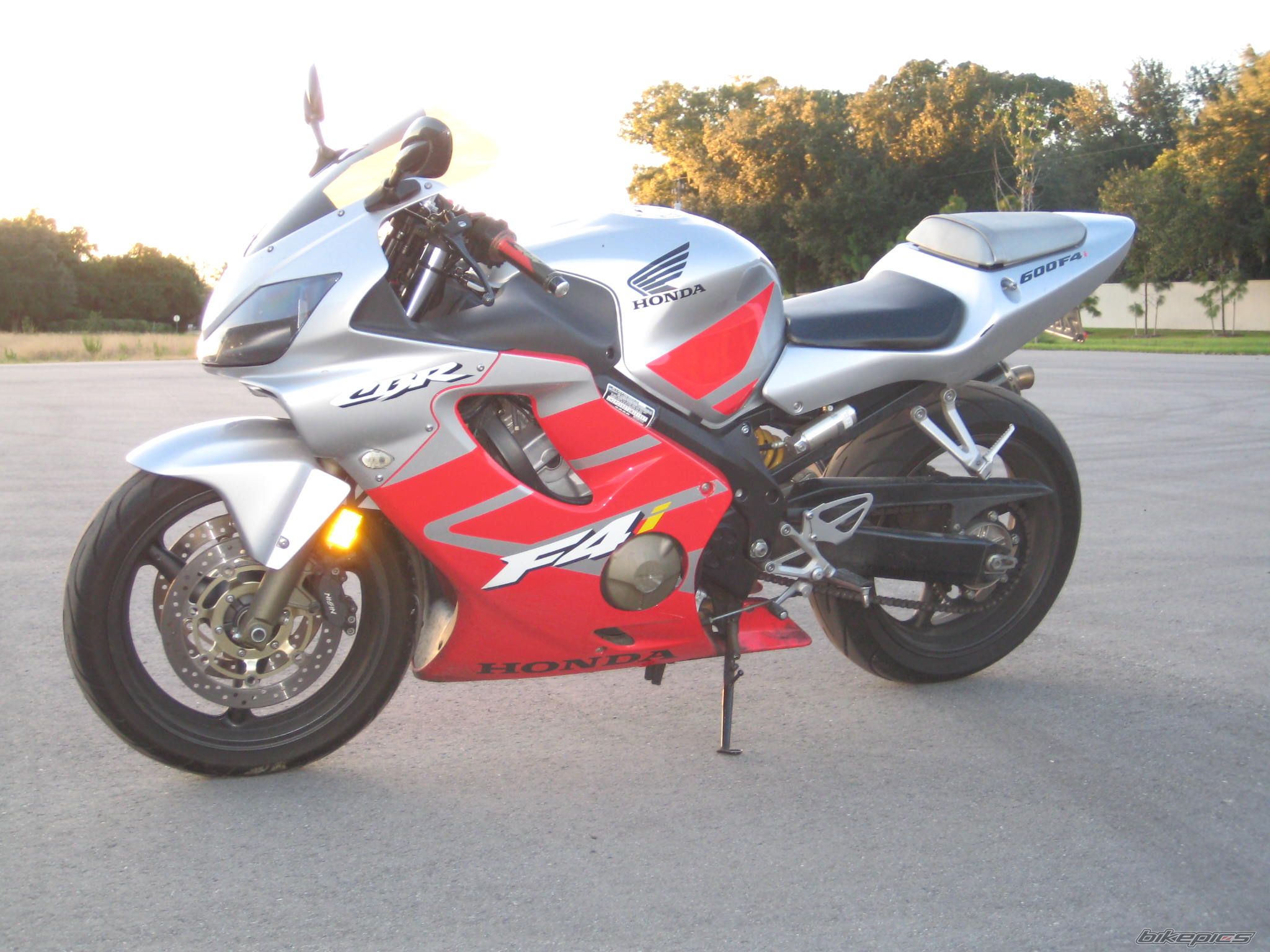 Photo 1466704