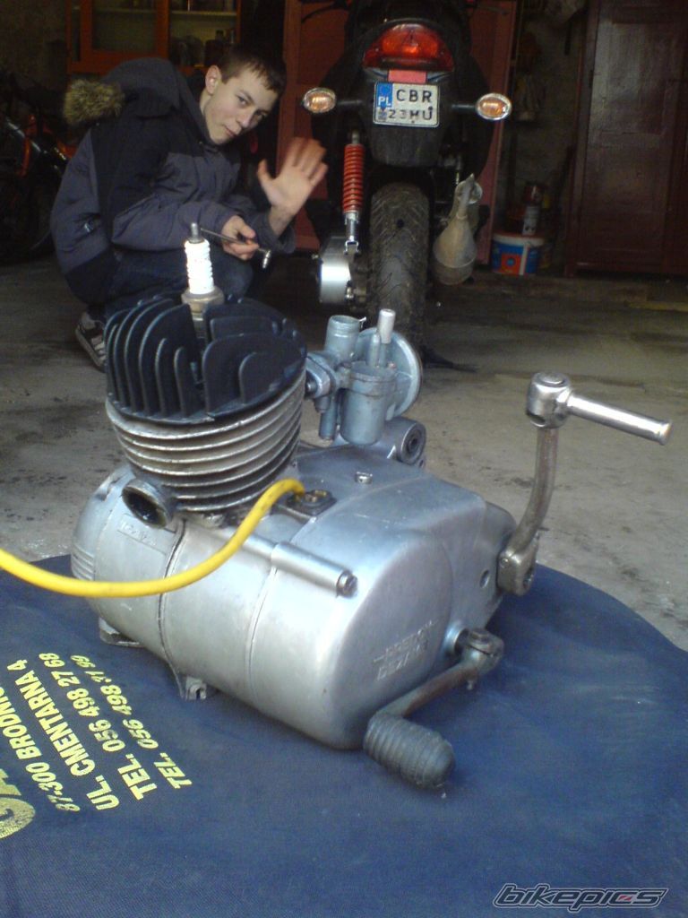 Photo 1466718