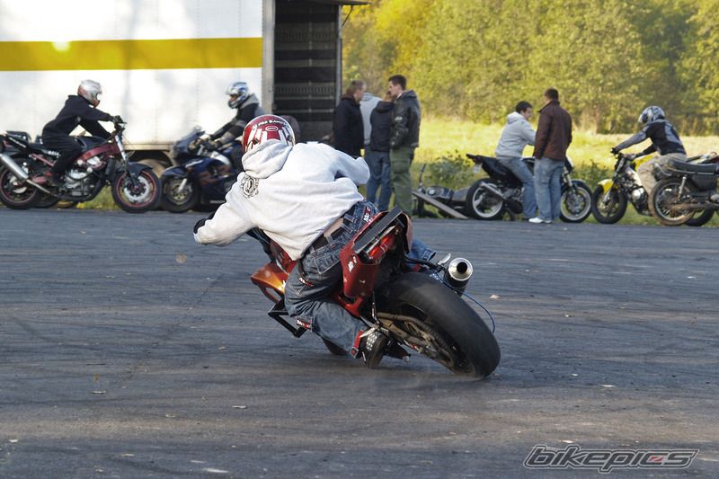 Photo 1466995