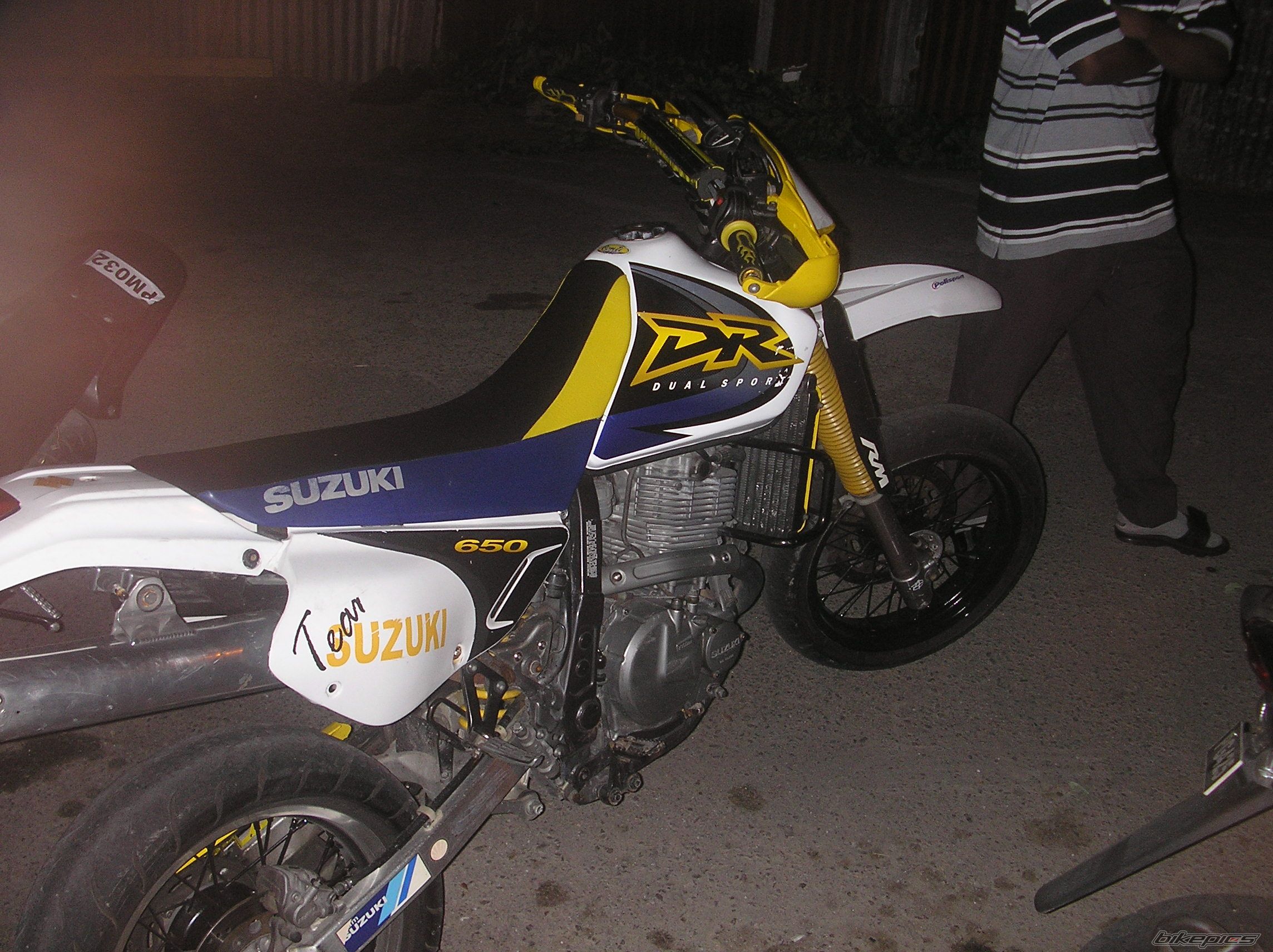Photo 1467153