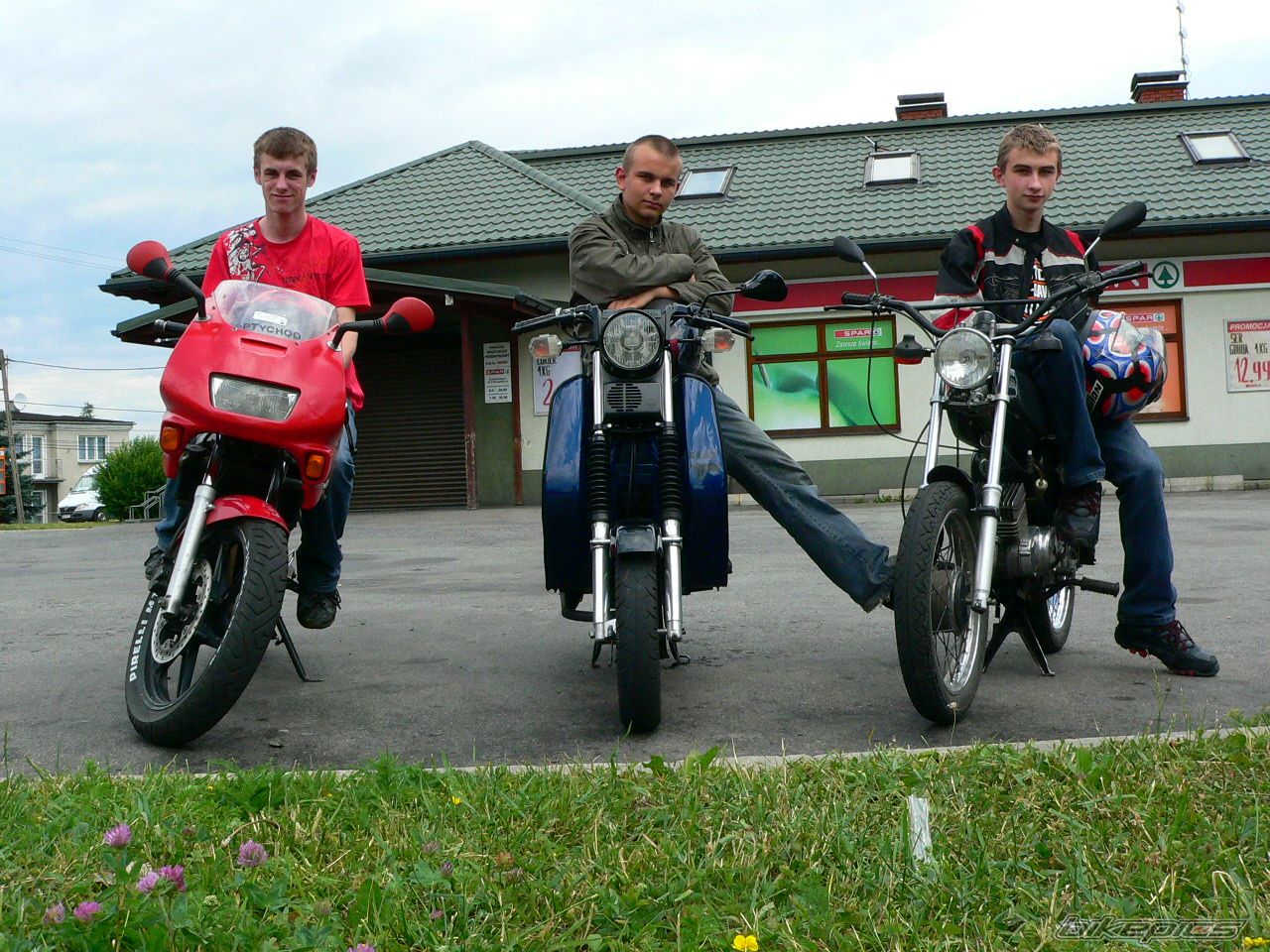 Photo 1467923