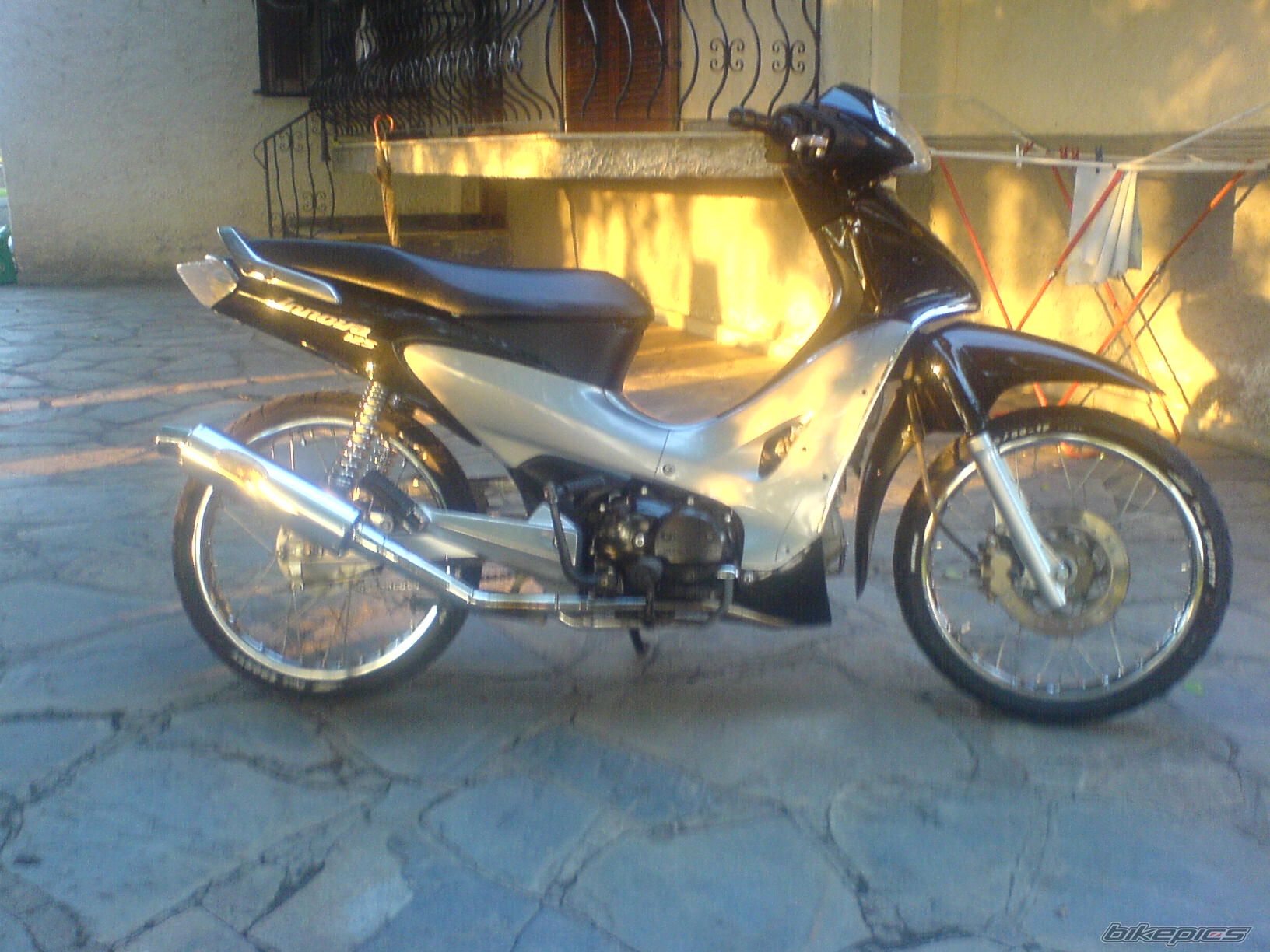 Photo 1467960