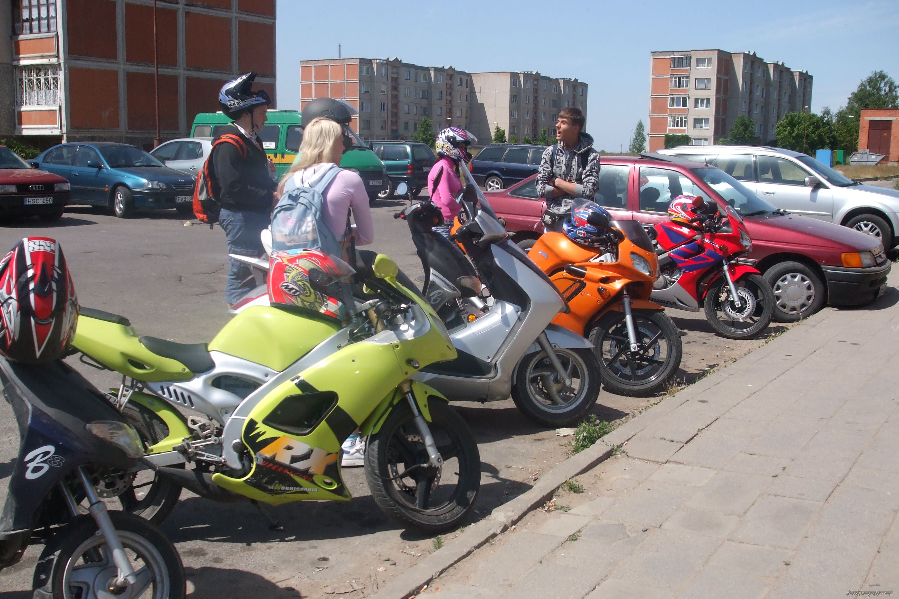 Photo 1468110