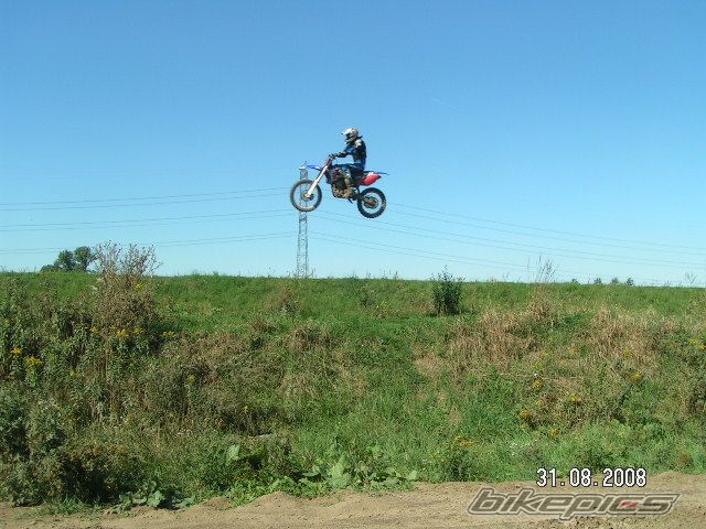 Photo 1468382