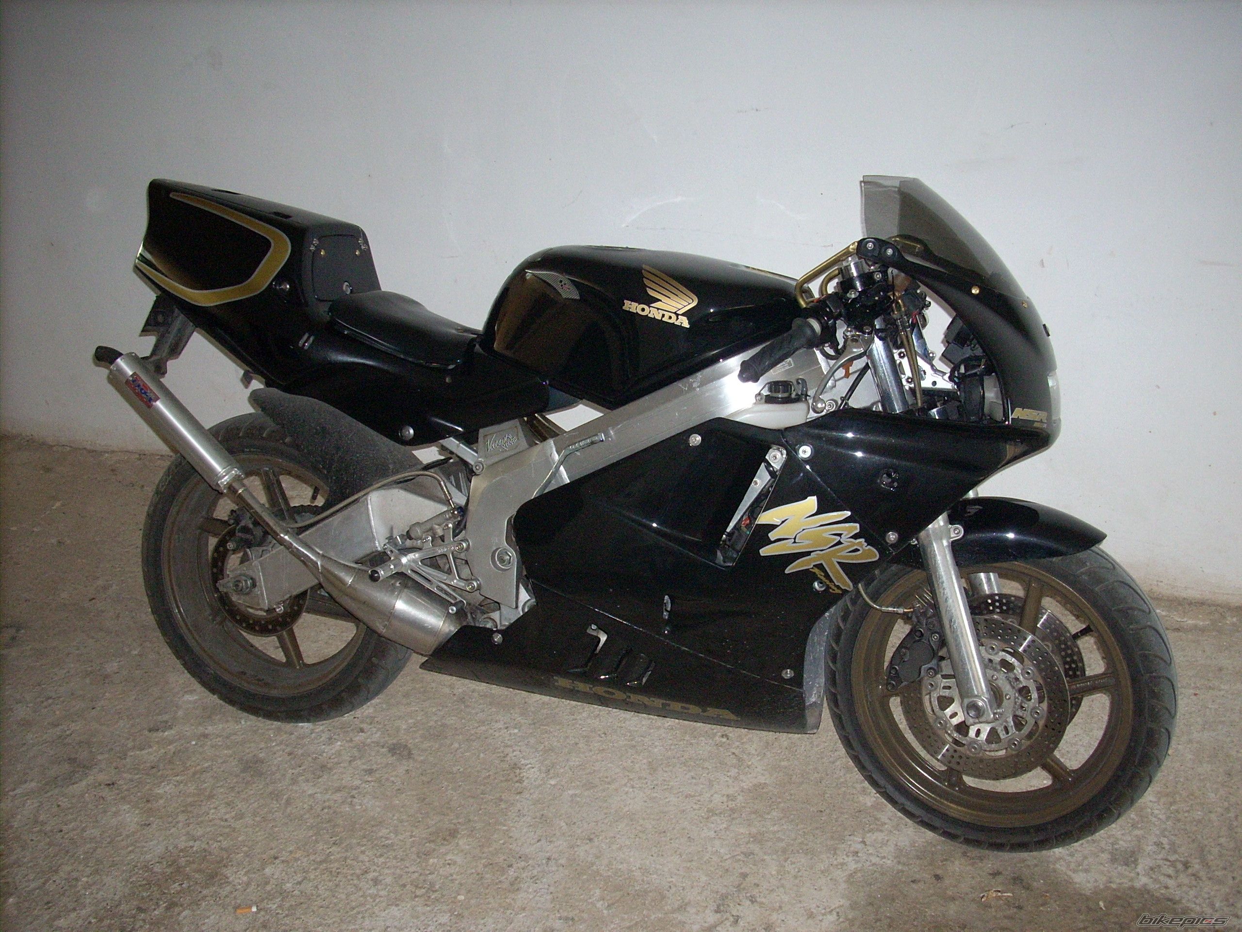 Photo 1468423
