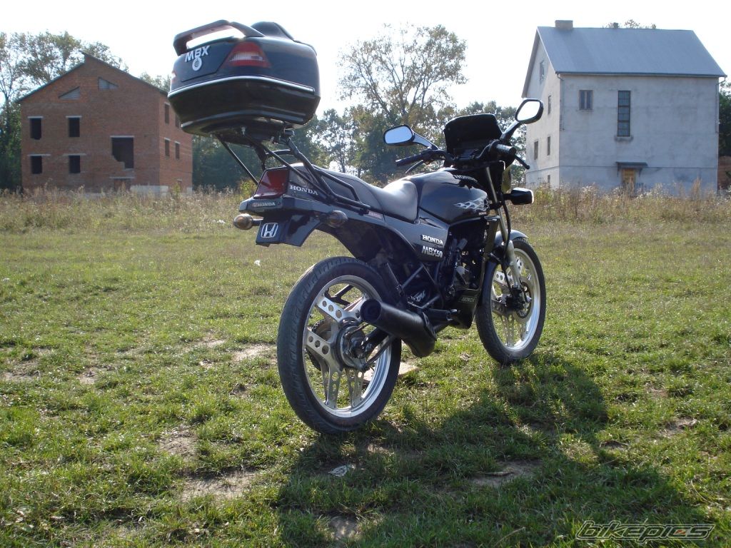 Photo 1469049