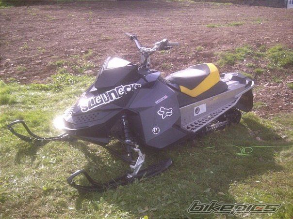Photo 1469399
