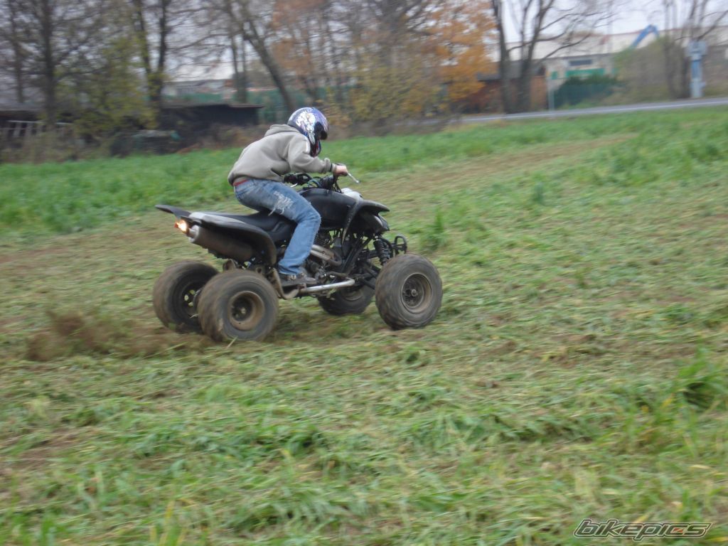 Photo 1469419