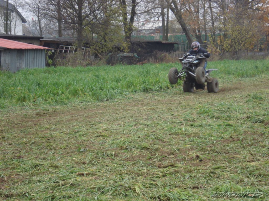 Photo 1469420