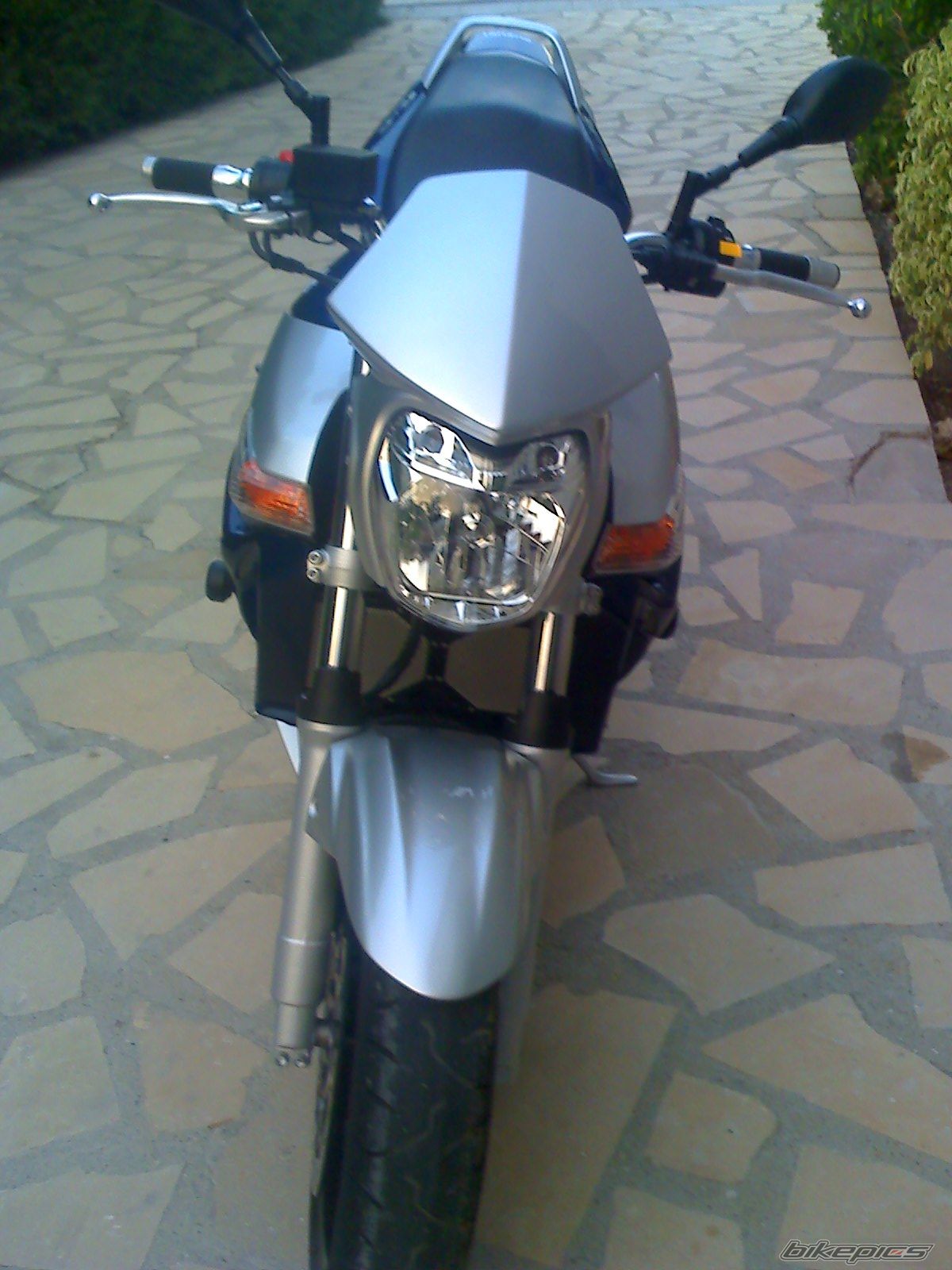 Photo 1469519