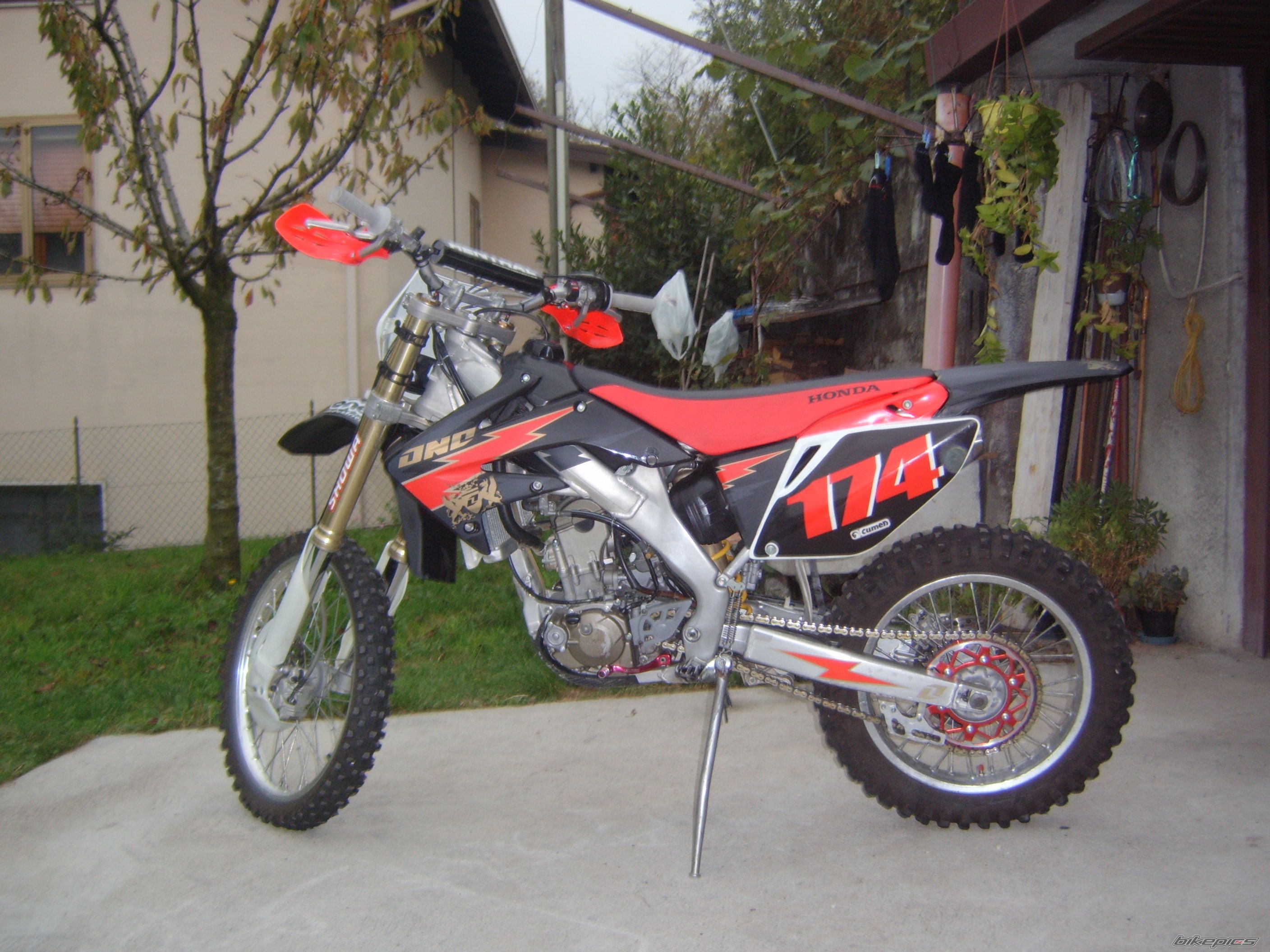 Photo 1469625
